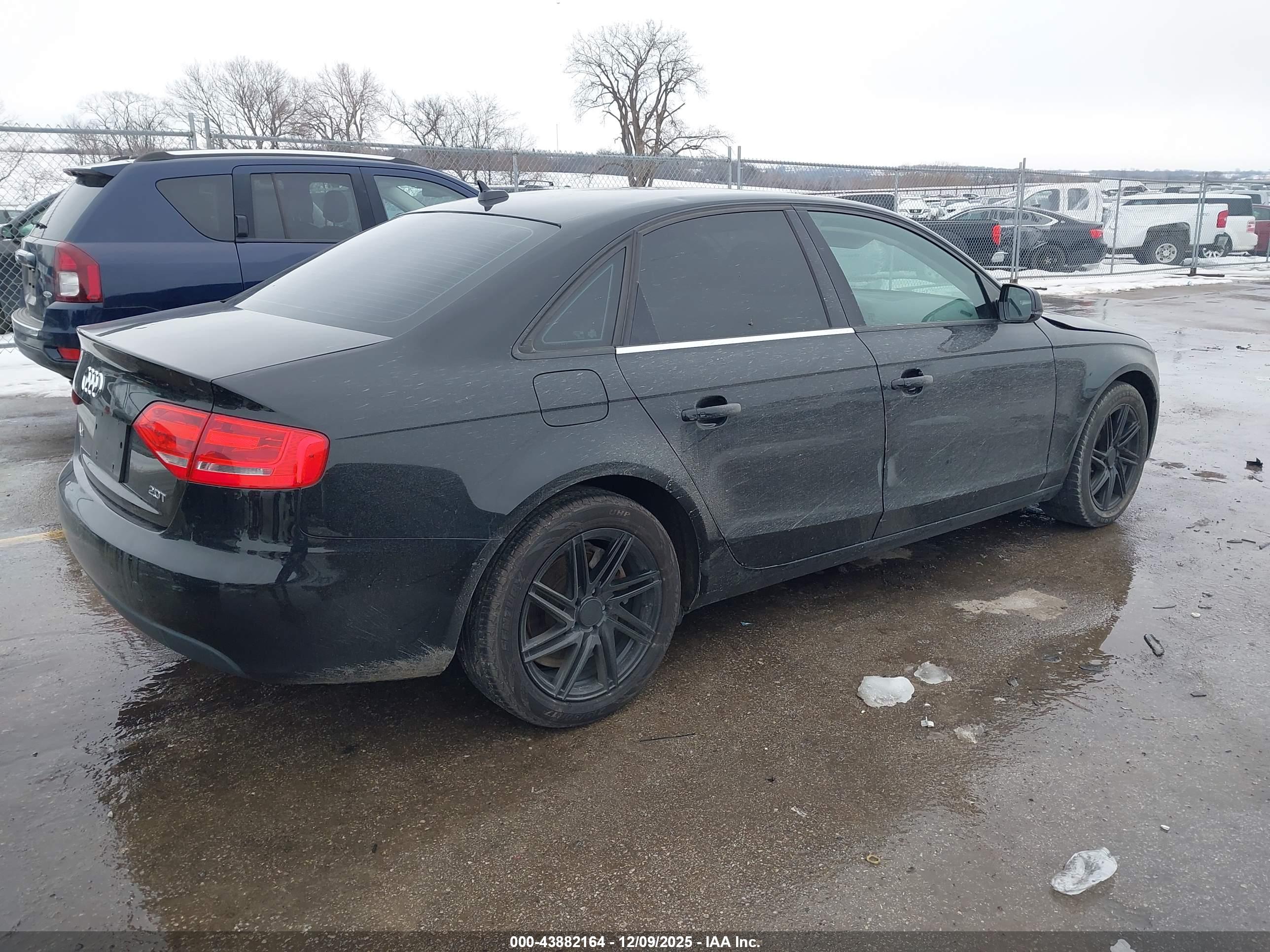 AUDI A4 image 4