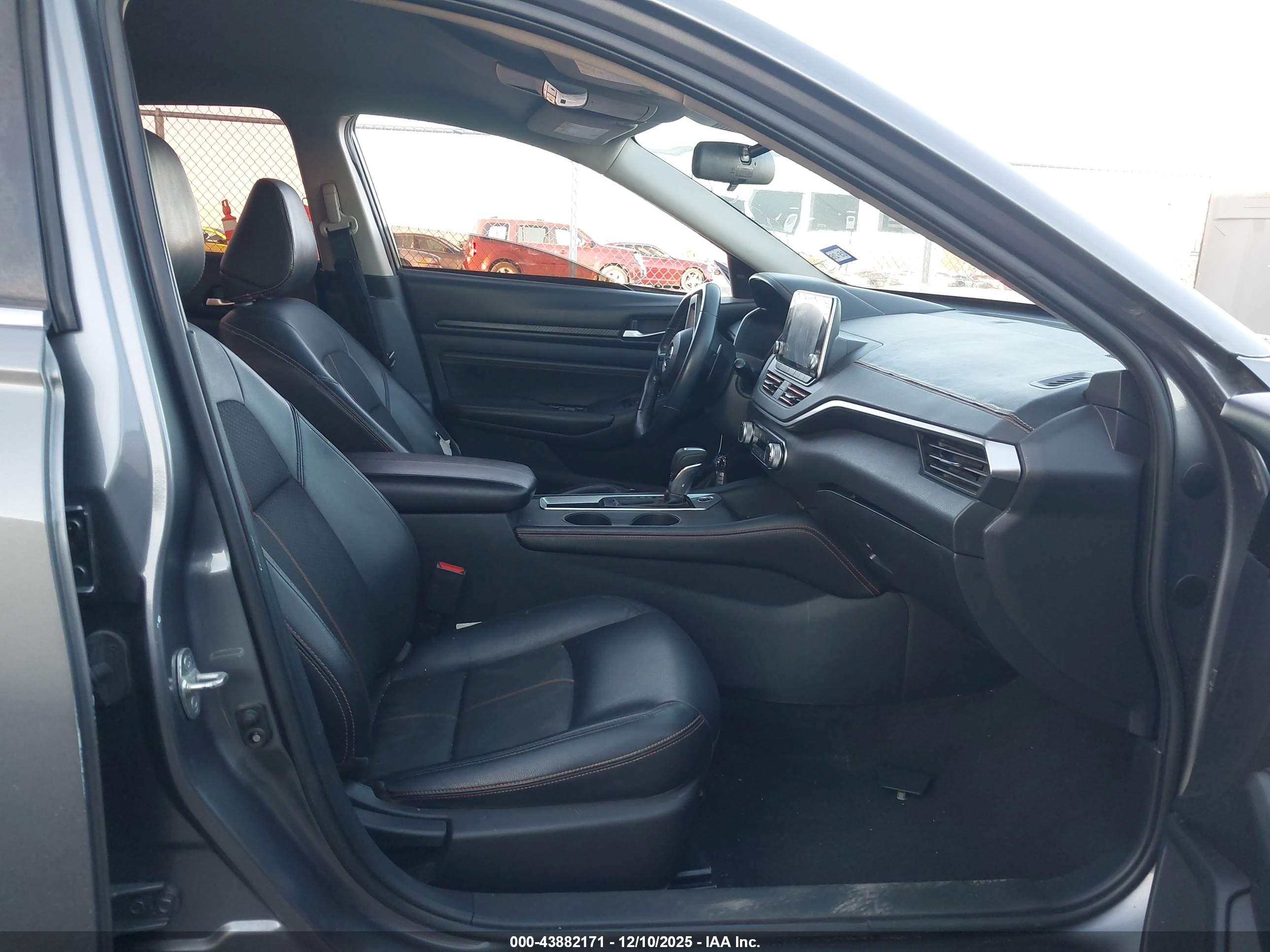 NISSAN ALTIMA image 5