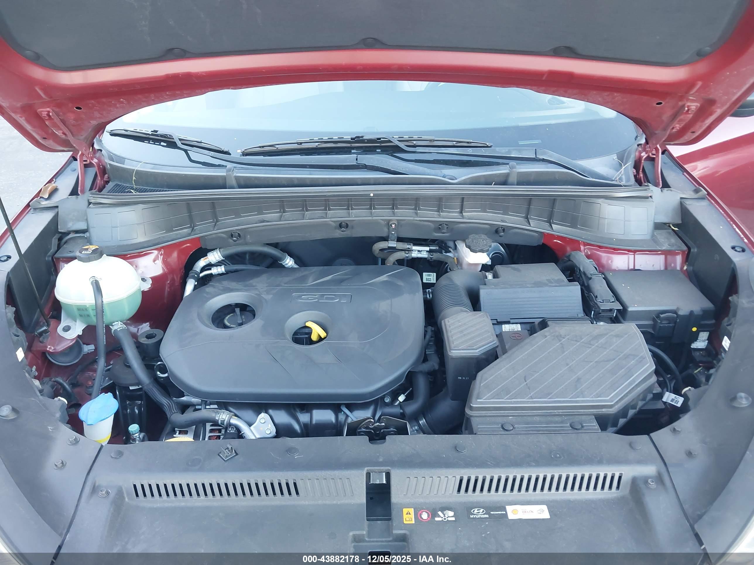 HYUNDAI TUCSON image 10