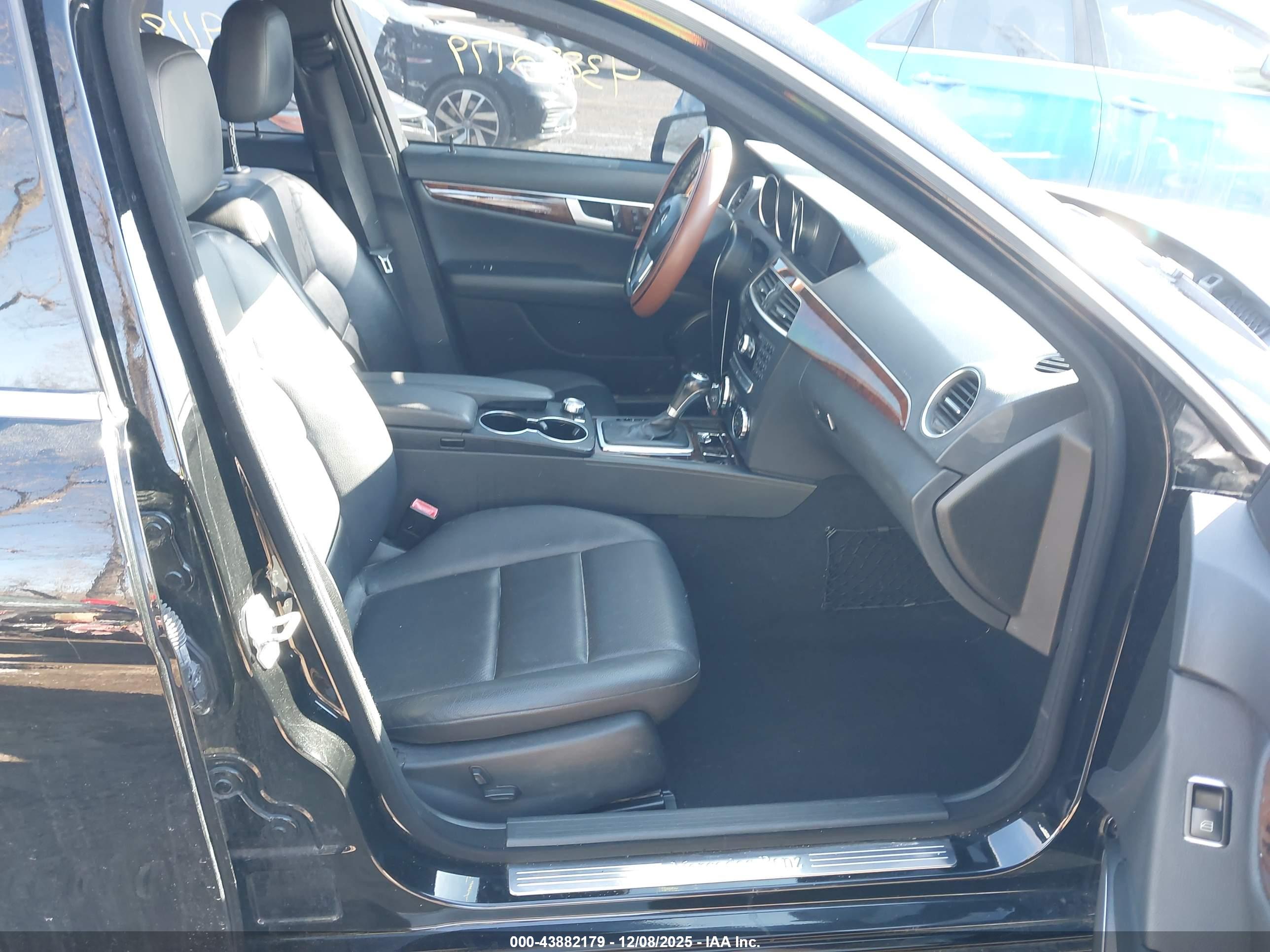 MERCEDES-BENZ C image 5