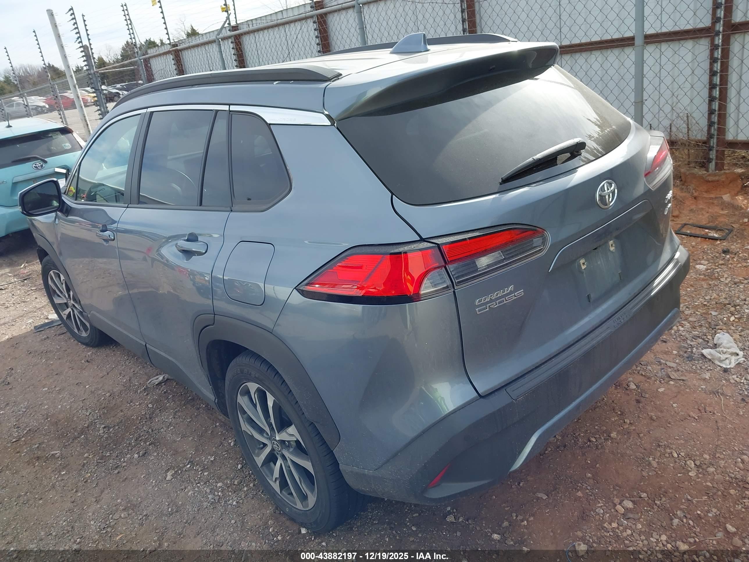 TOYOTA COROLLA image 3