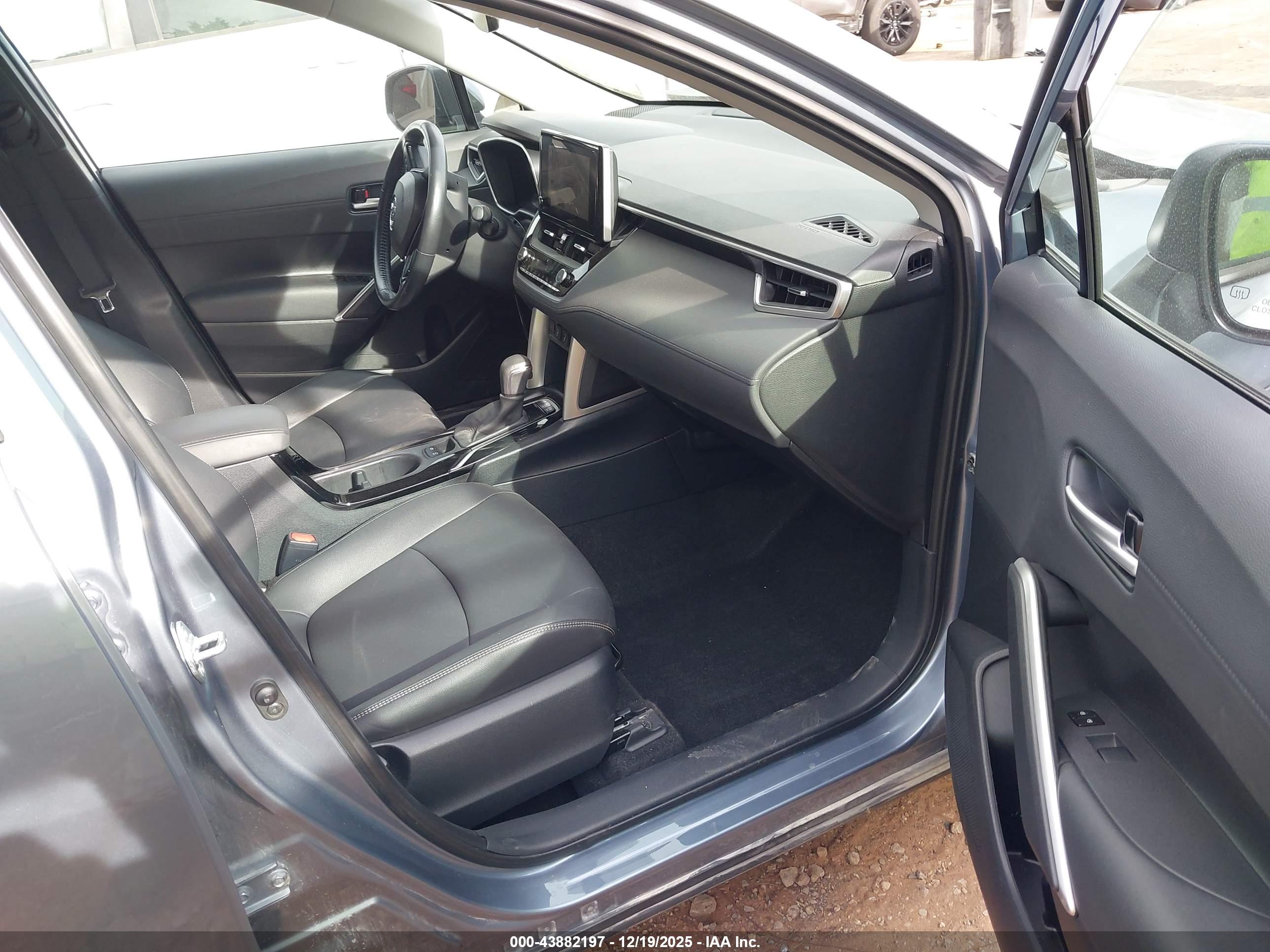 TOYOTA COROLLA image 5