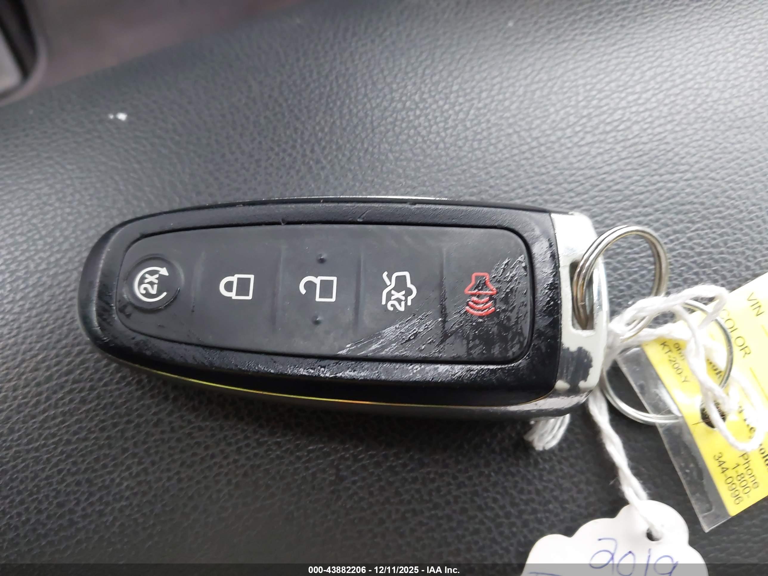 FORD ESCAPE image 11