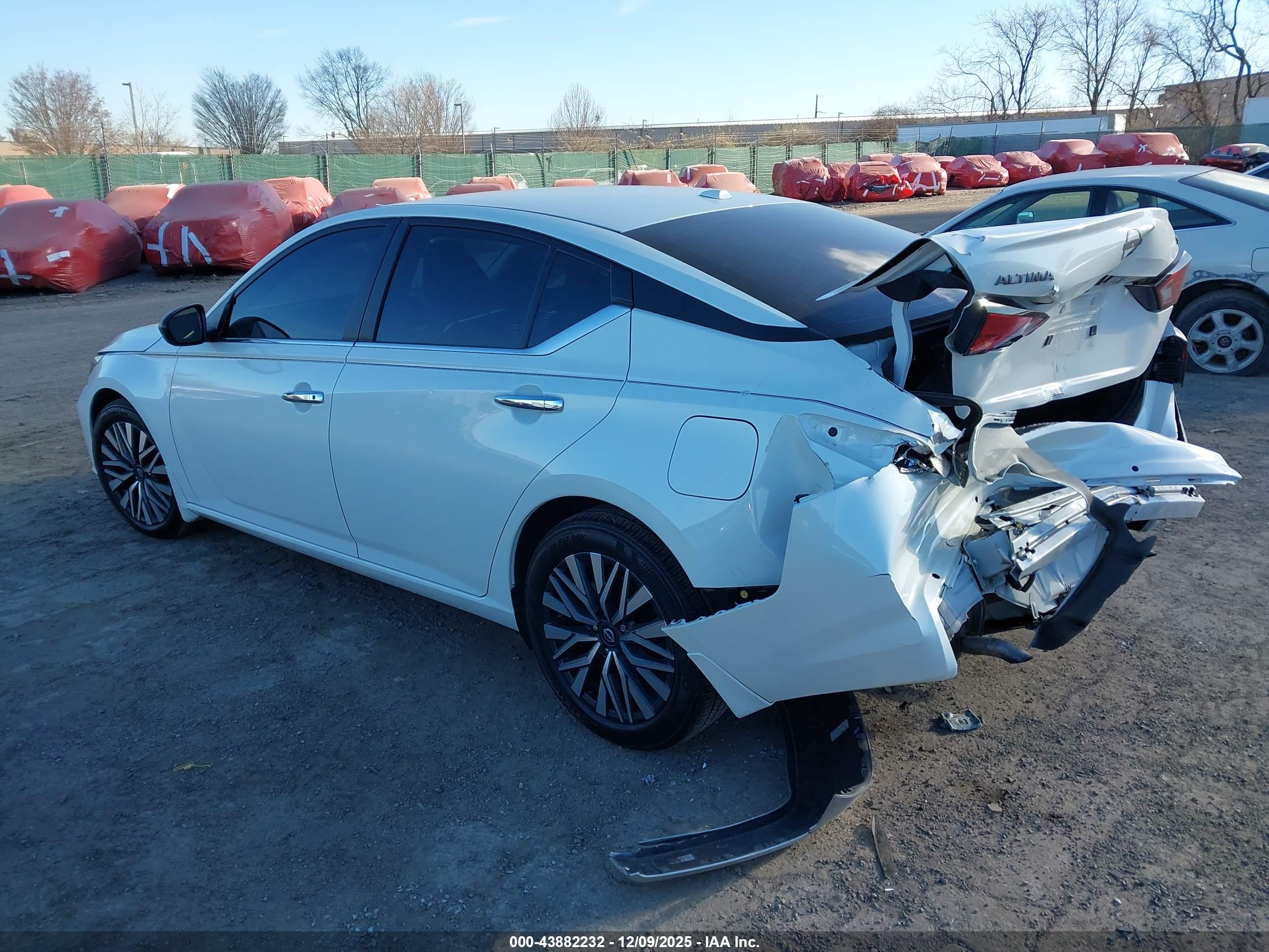 NISSAN ALTIMA image 3