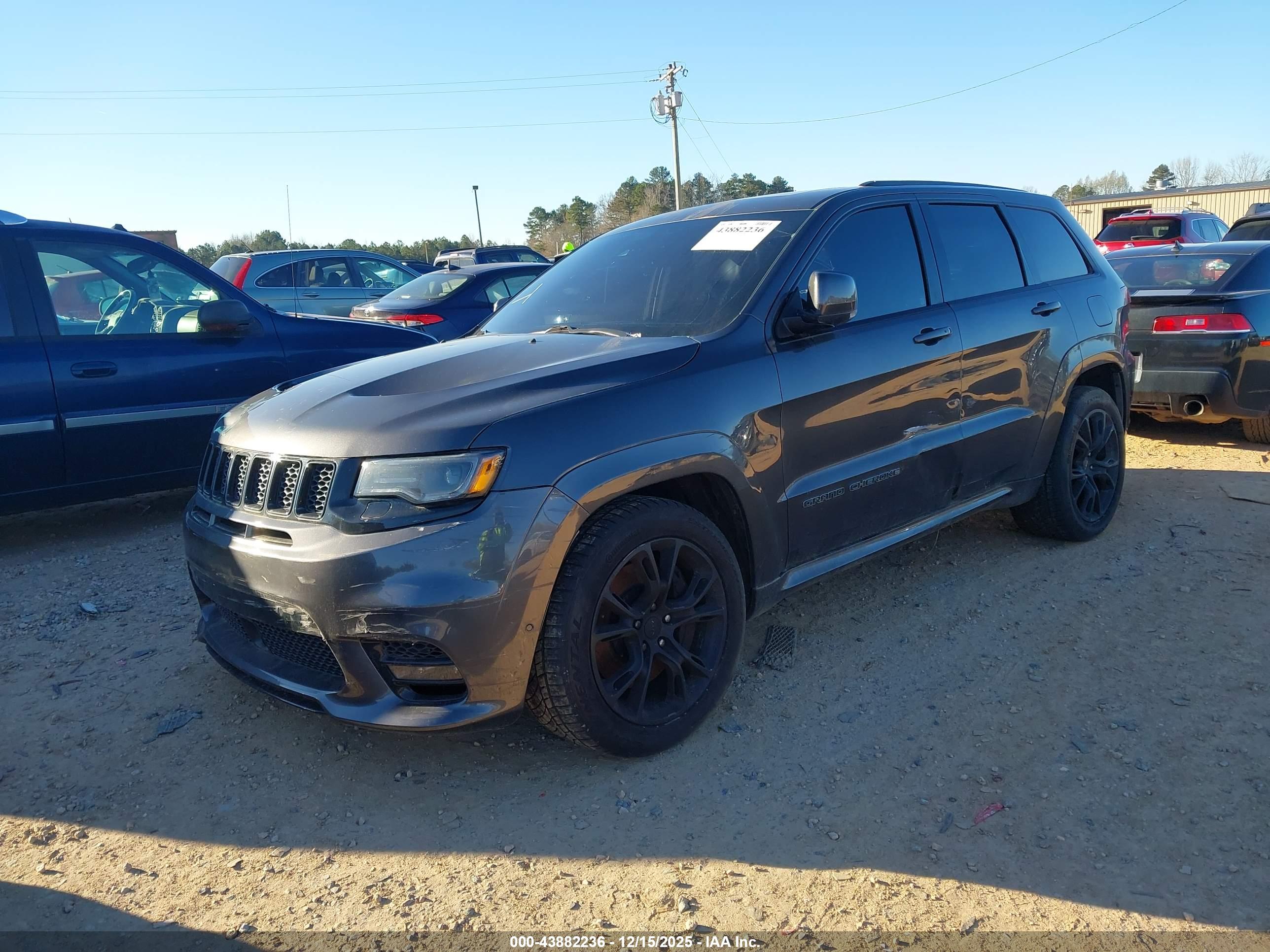 JEEP GRAND image 2