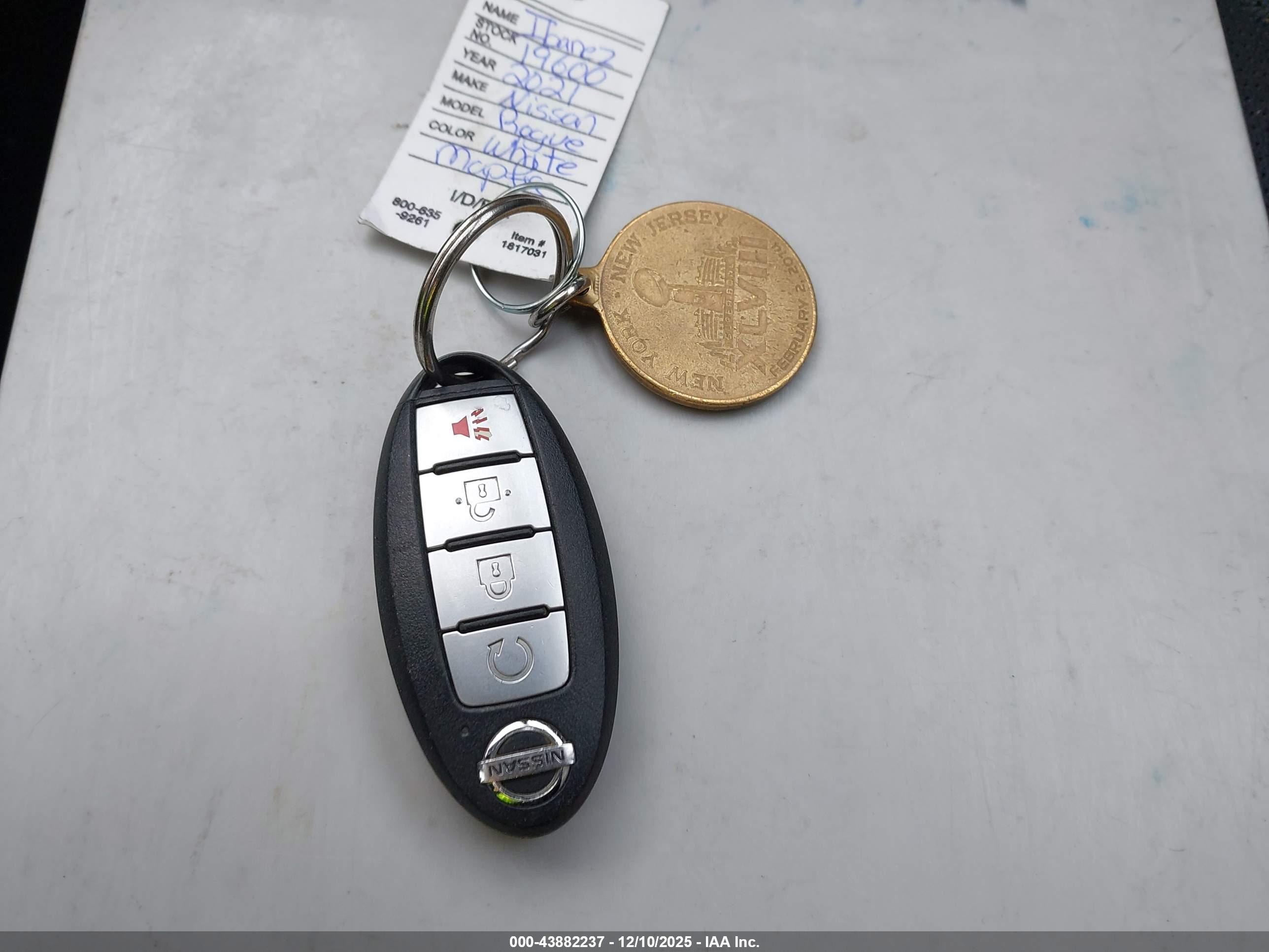 NISSAN ROGUE image 11
