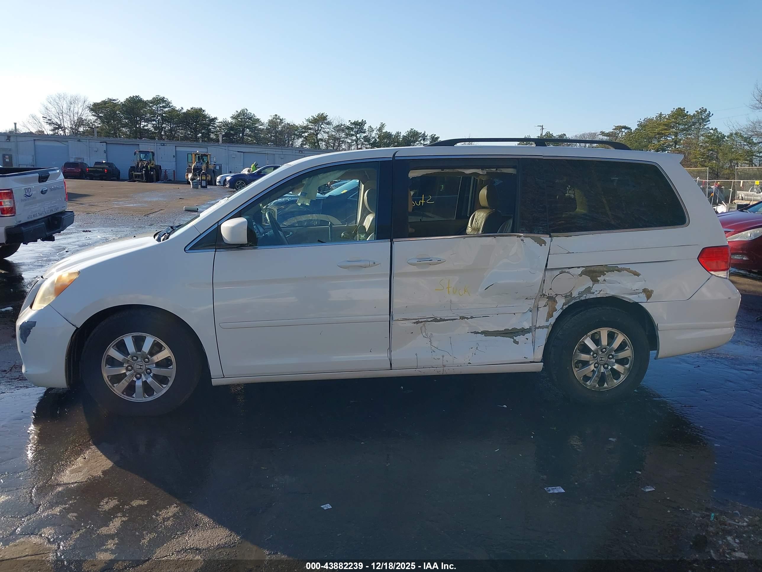 HONDA ODYSSEY image 6