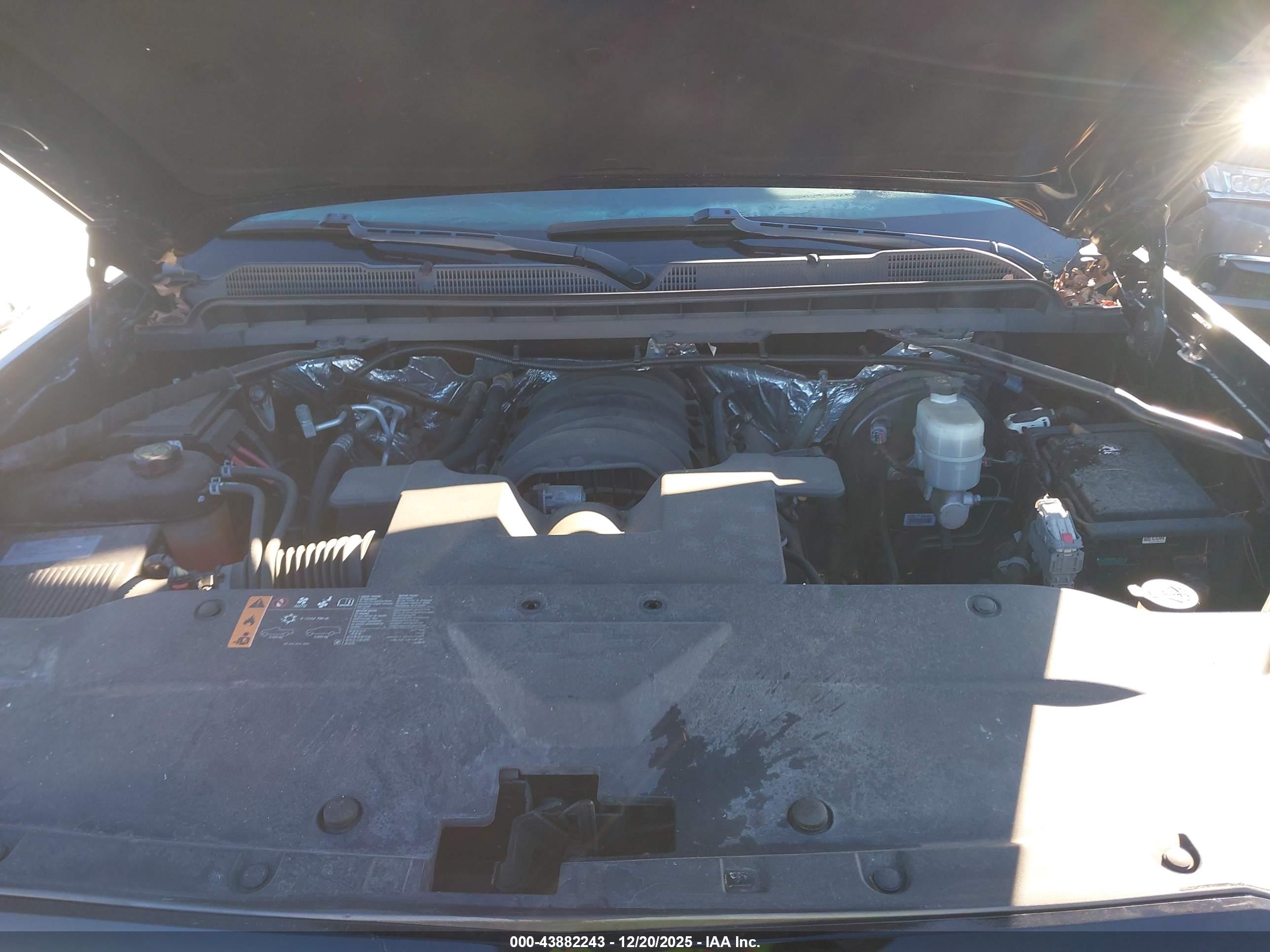 CHEVROLET SILVERADO image 10