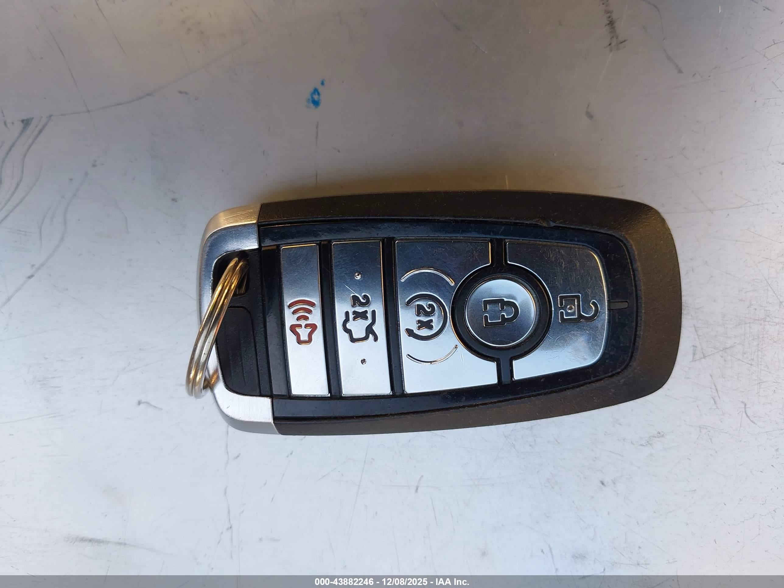 FORD EXPLORER image 11