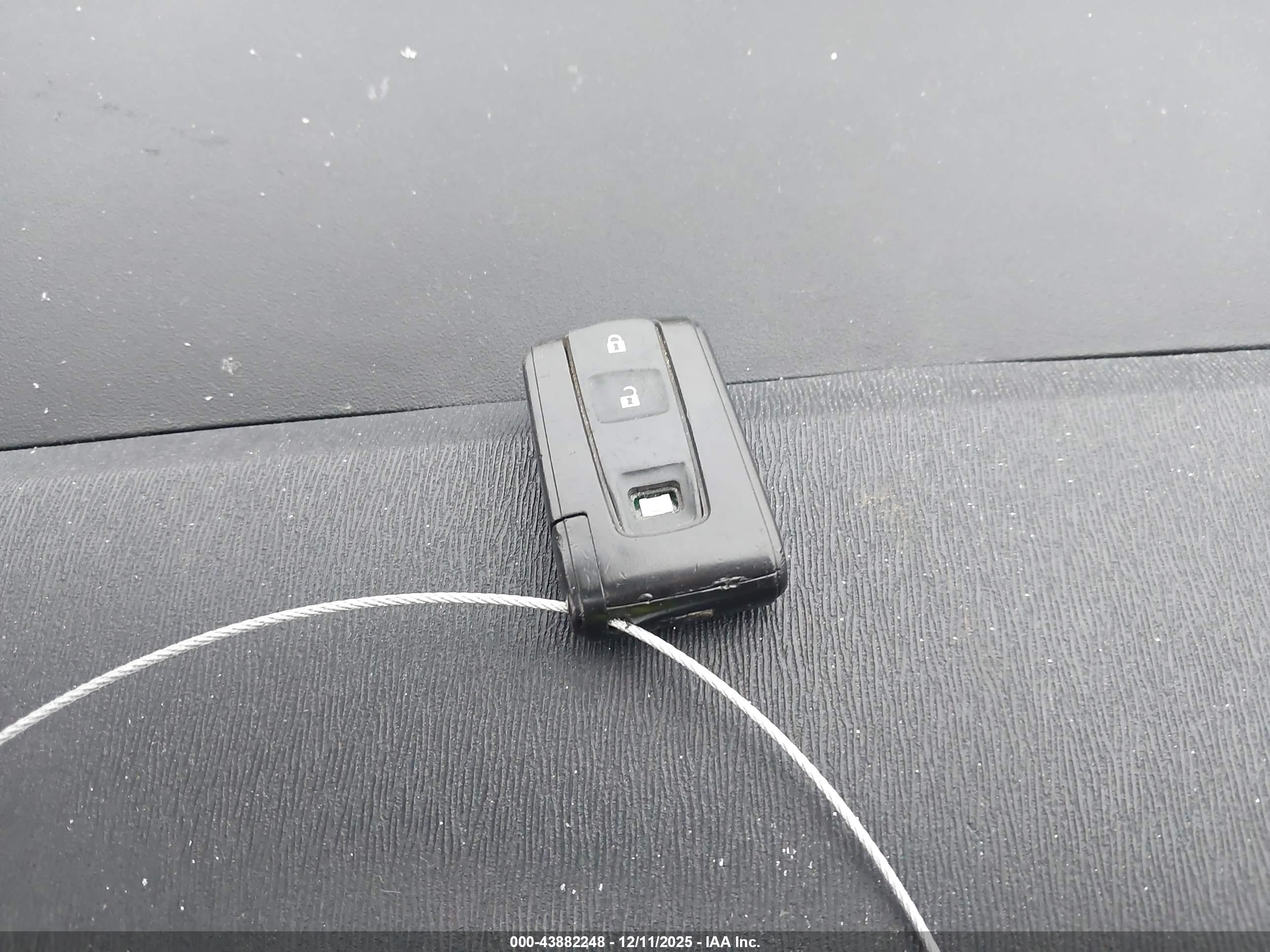 TOYOTA PRIUS image 11