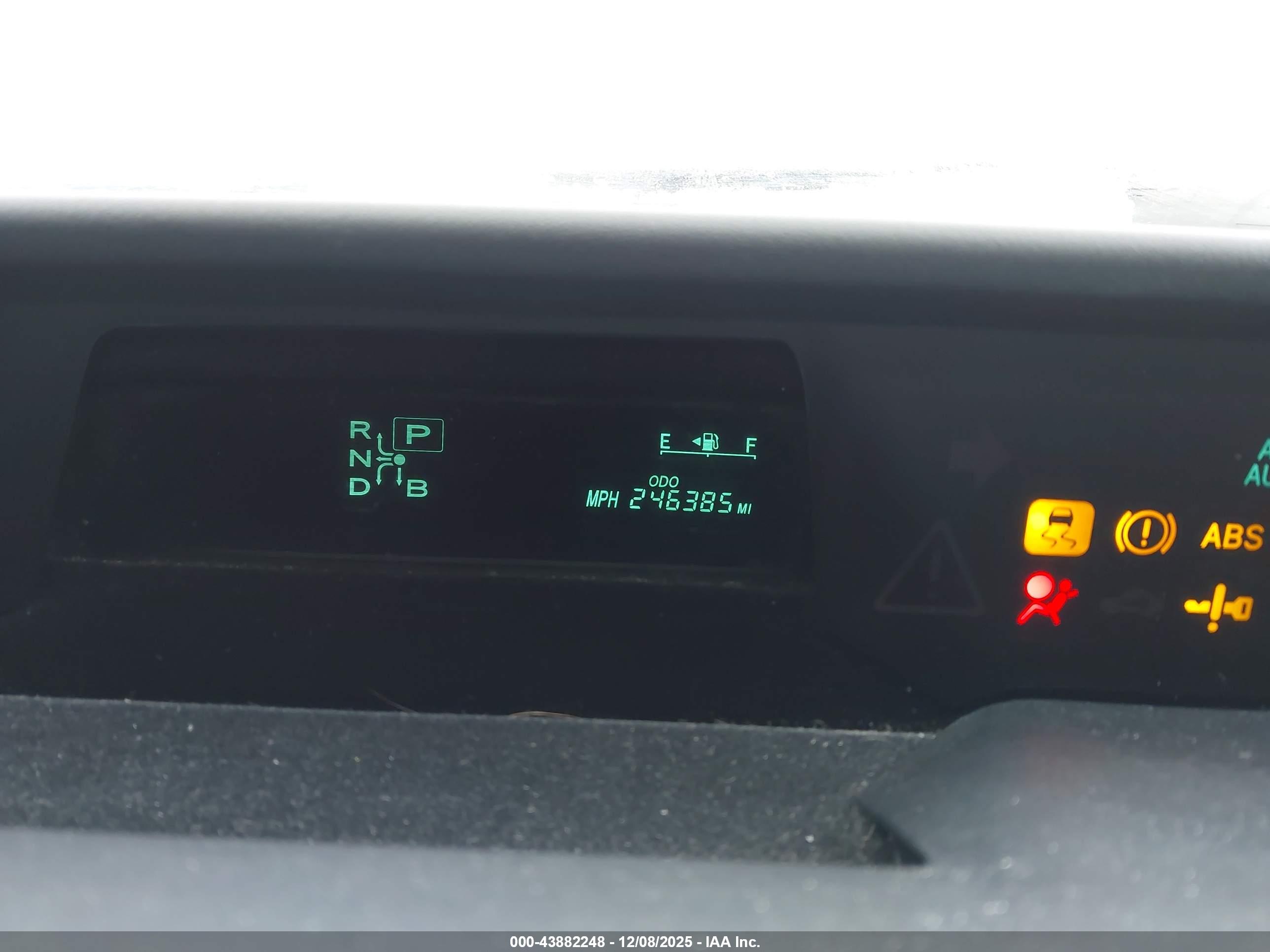 TOYOTA PRIUS image 7