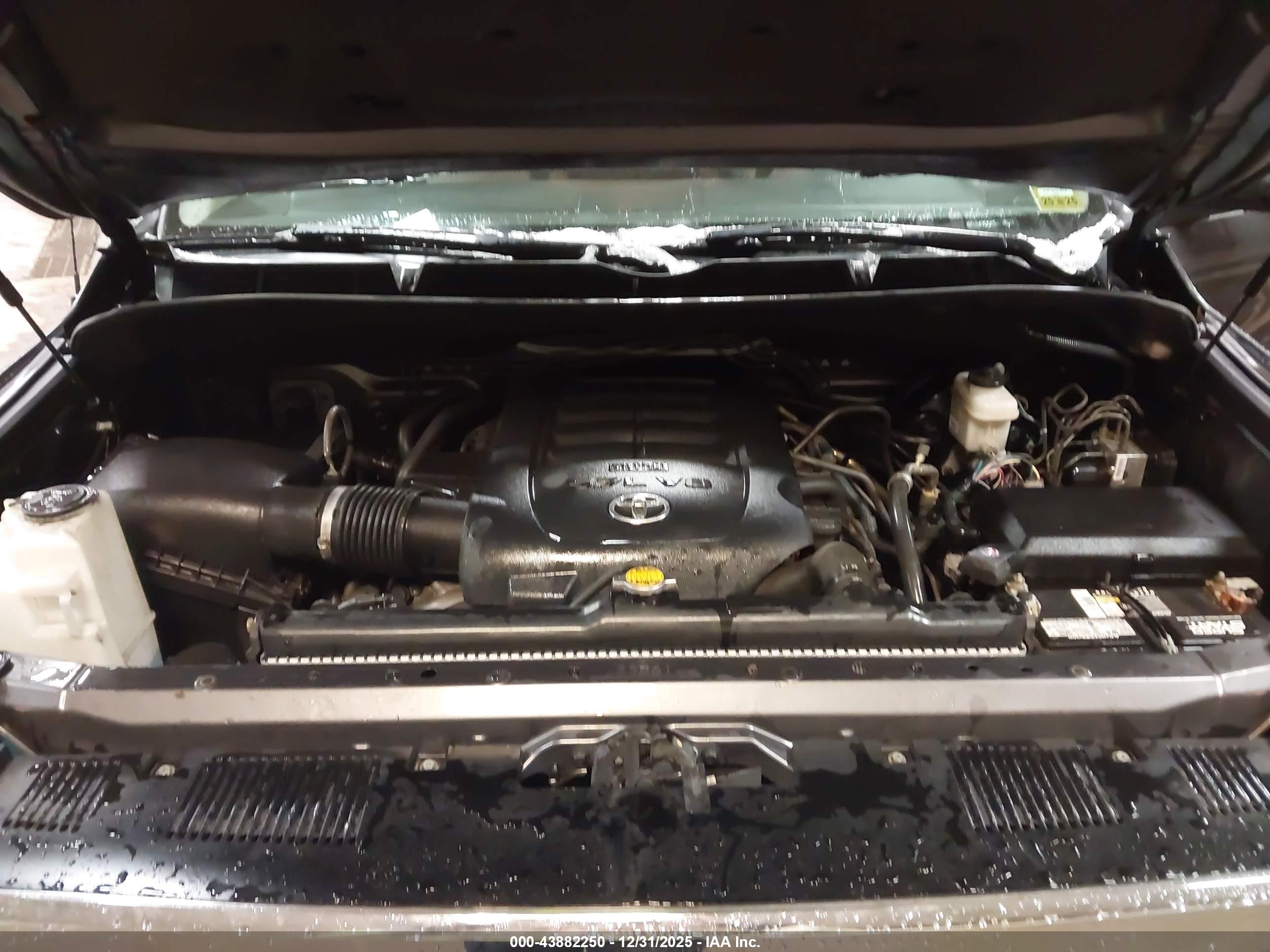 TOYOTA TUNDRA image 10