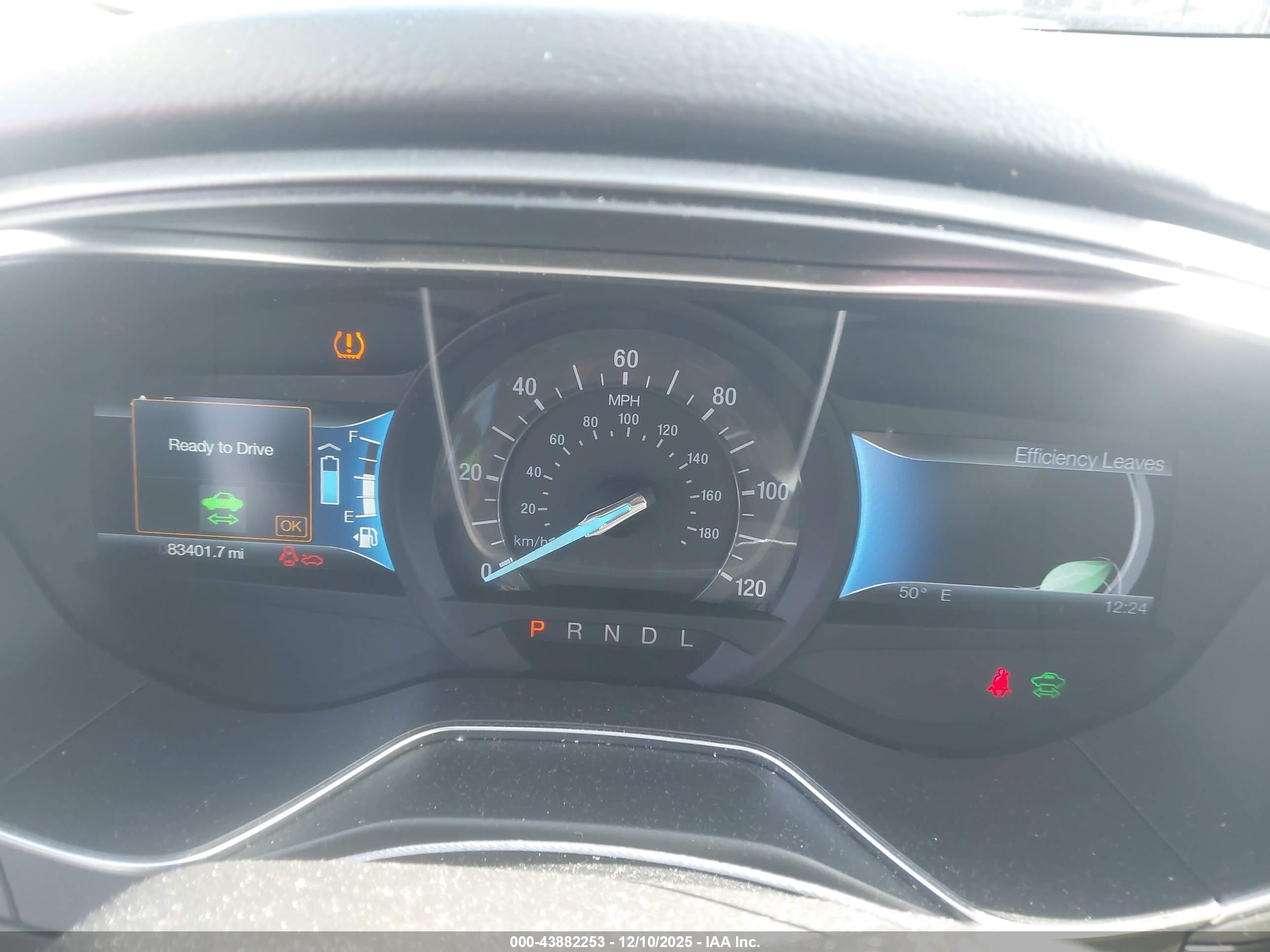 FORD FUSION image 7