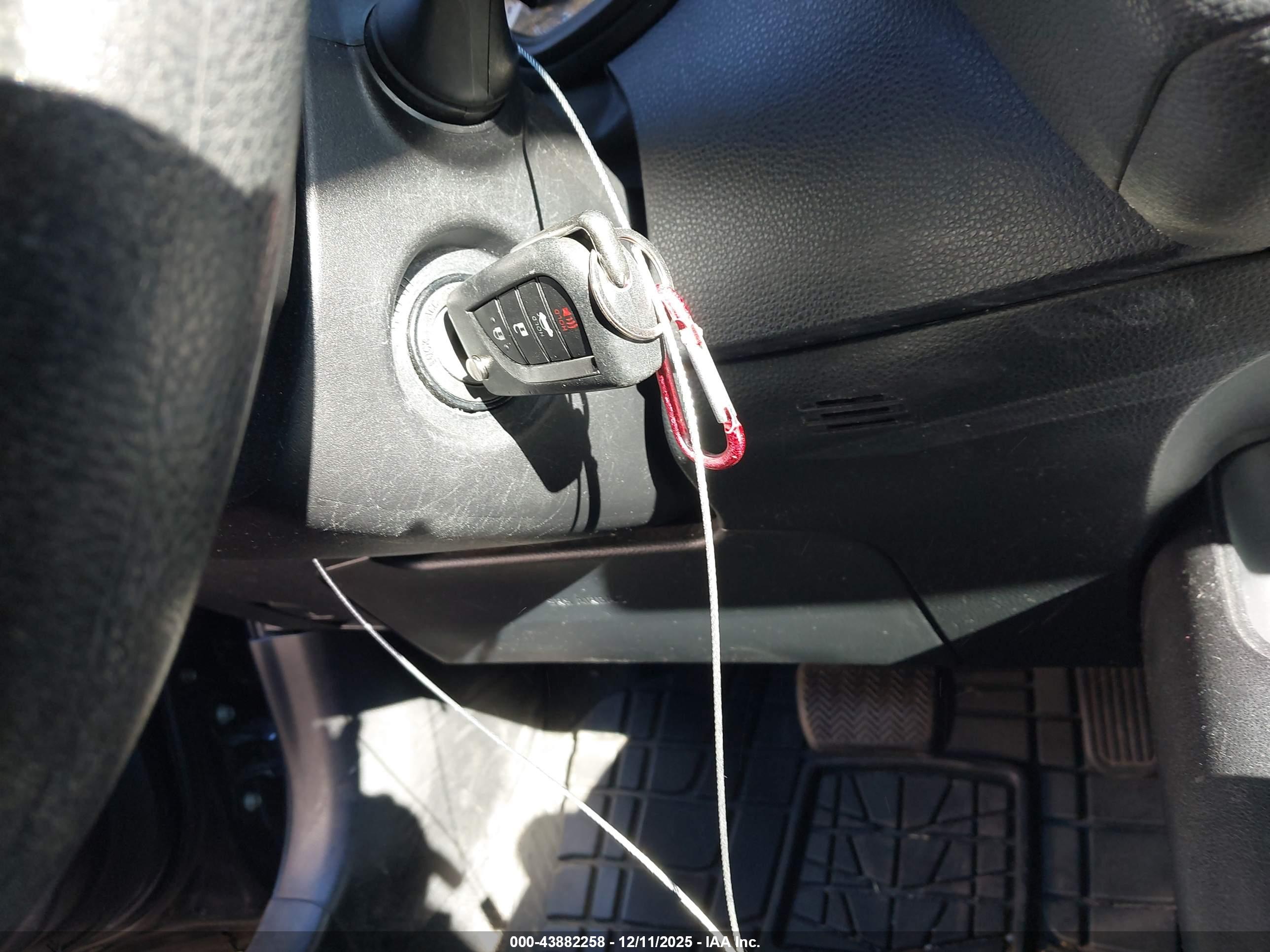 TOYOTA COROLLA image 11