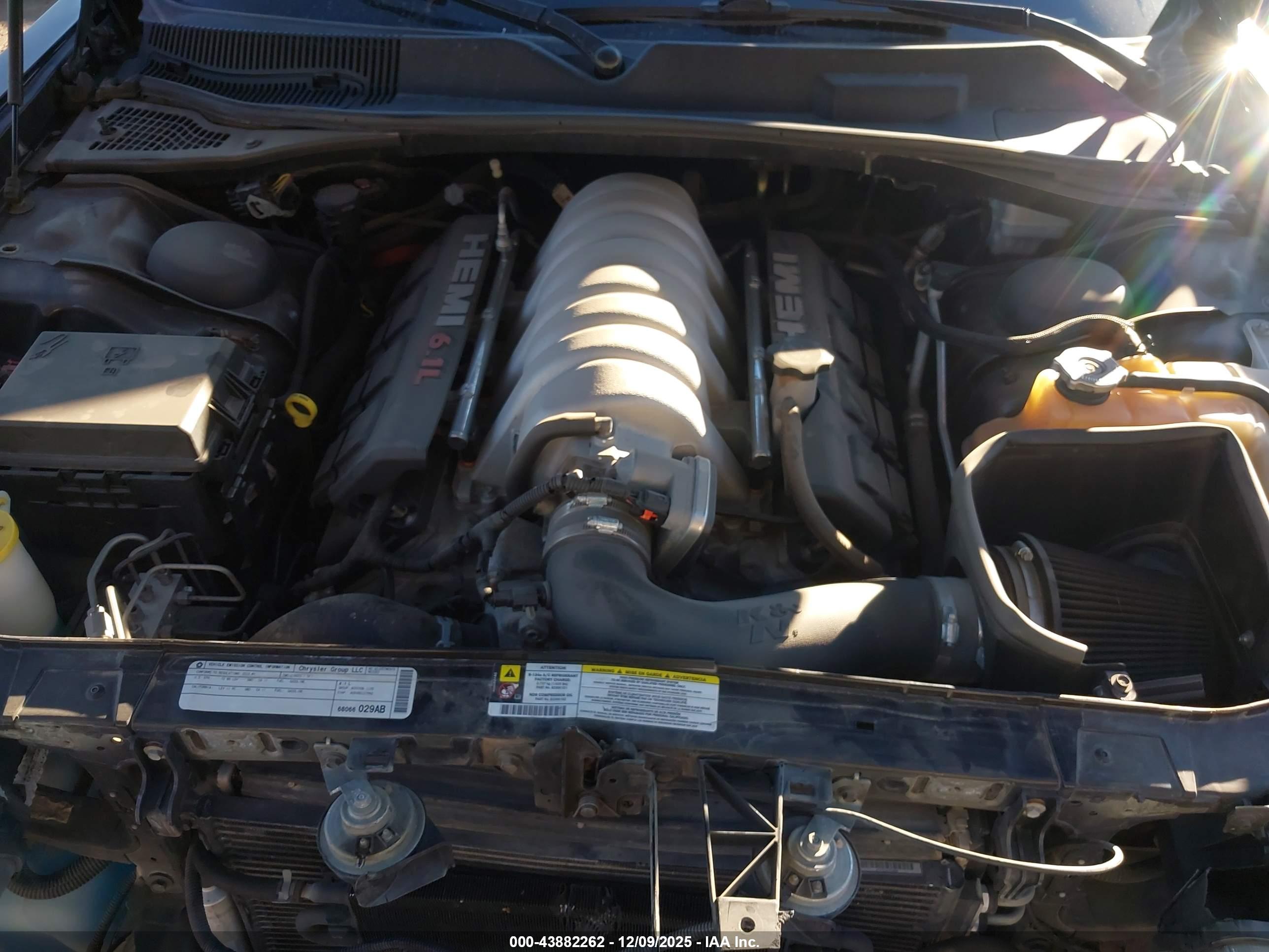 DODGE CHALLENGER image 10
