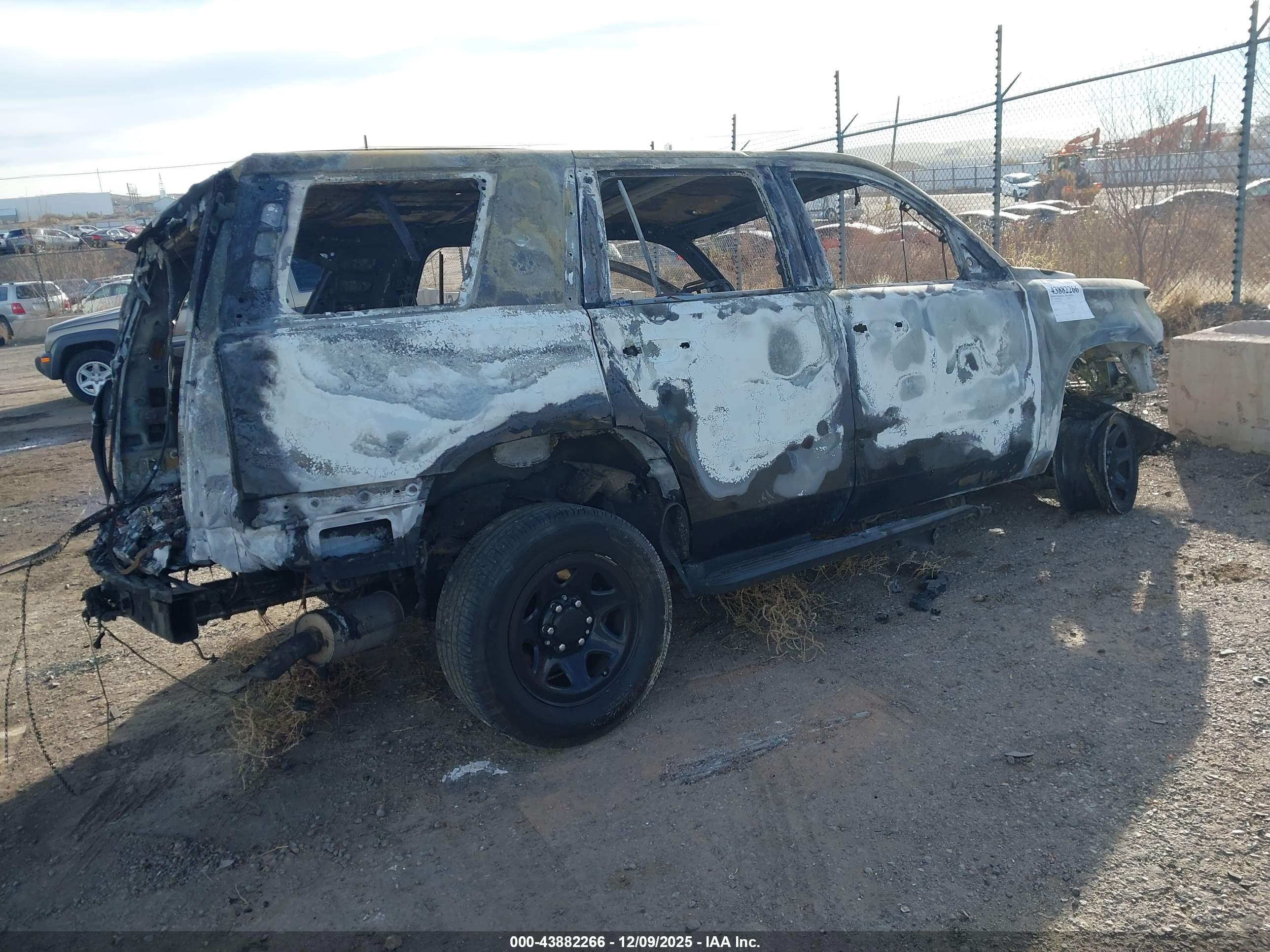 CHEVROLET TAHOE image 4