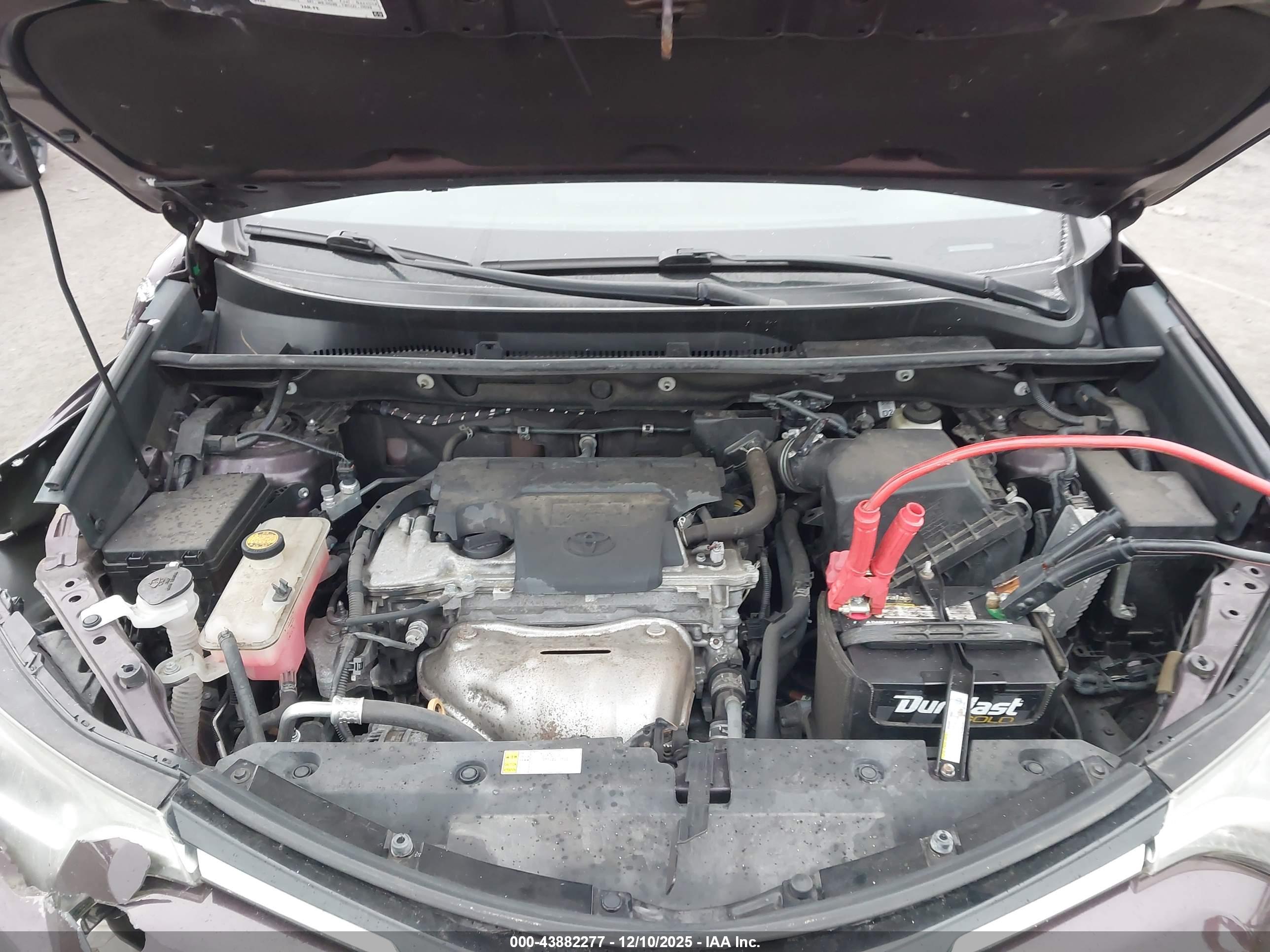 TOYOTA RAV4 image 10