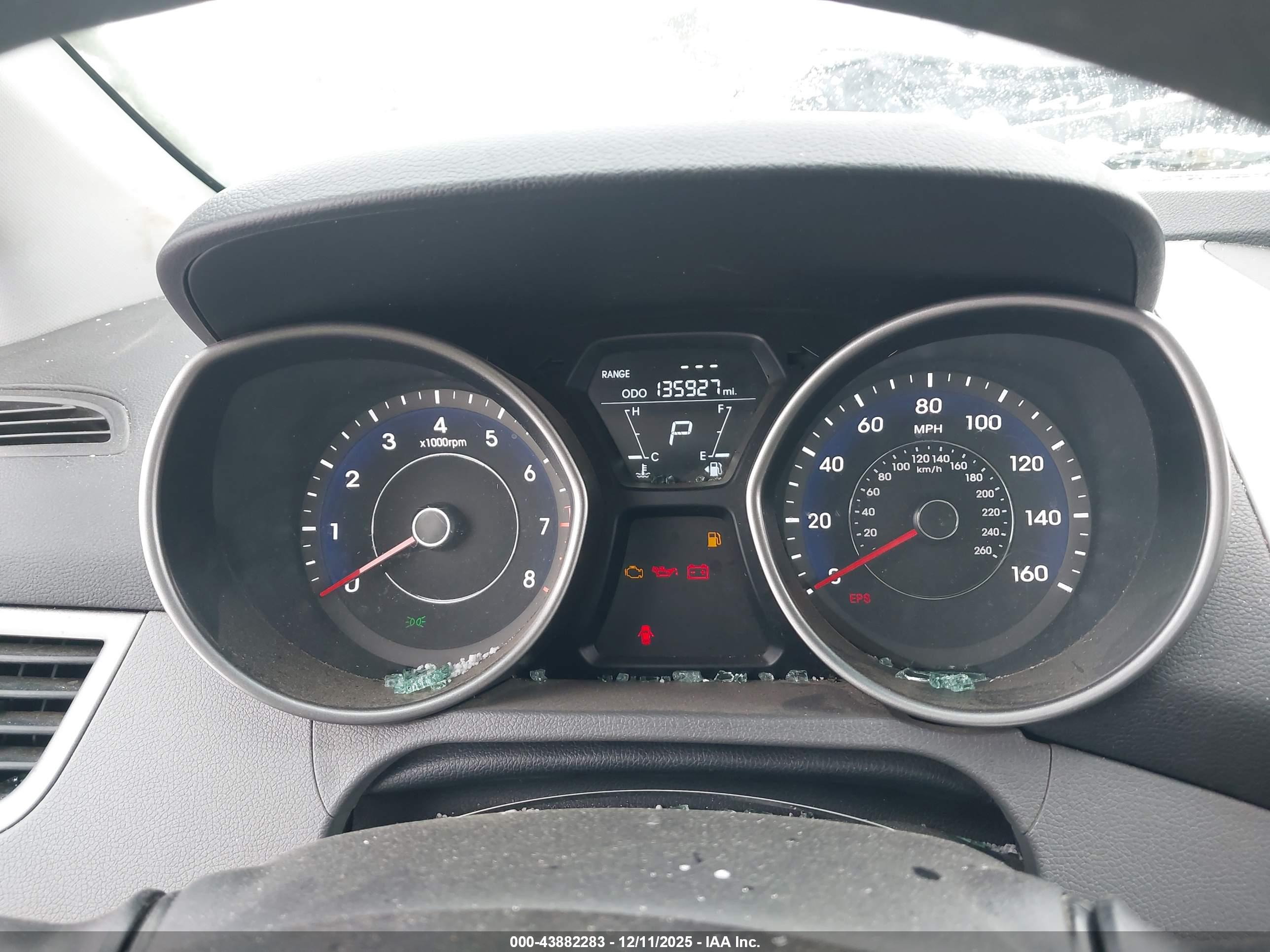 HYUNDAI ELANTRA image 7
