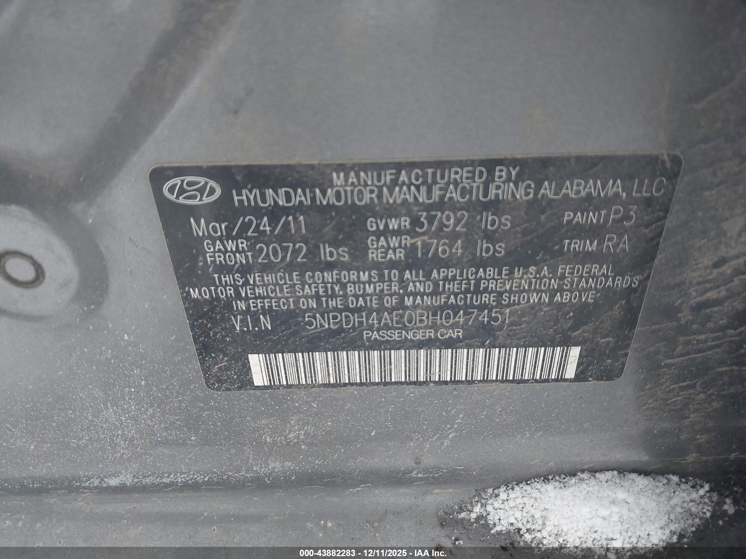 HYUNDAI ELANTRA image 9