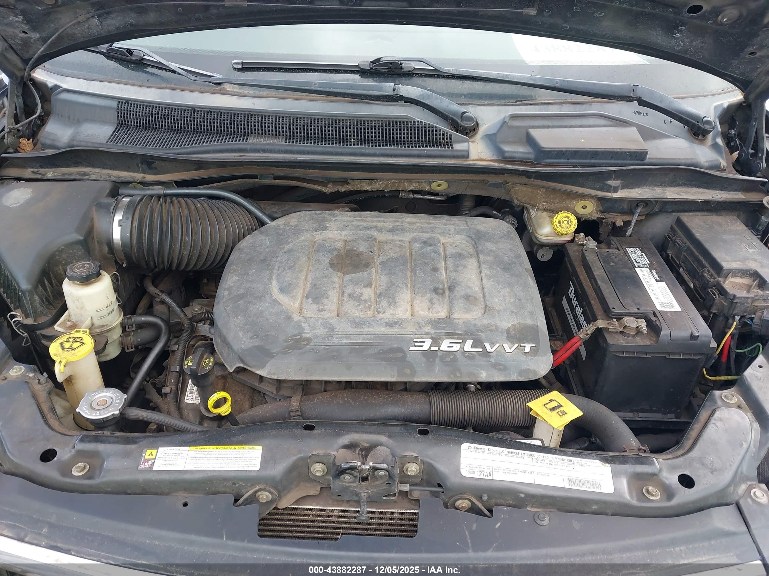 CHRYSLER TOWN image 10