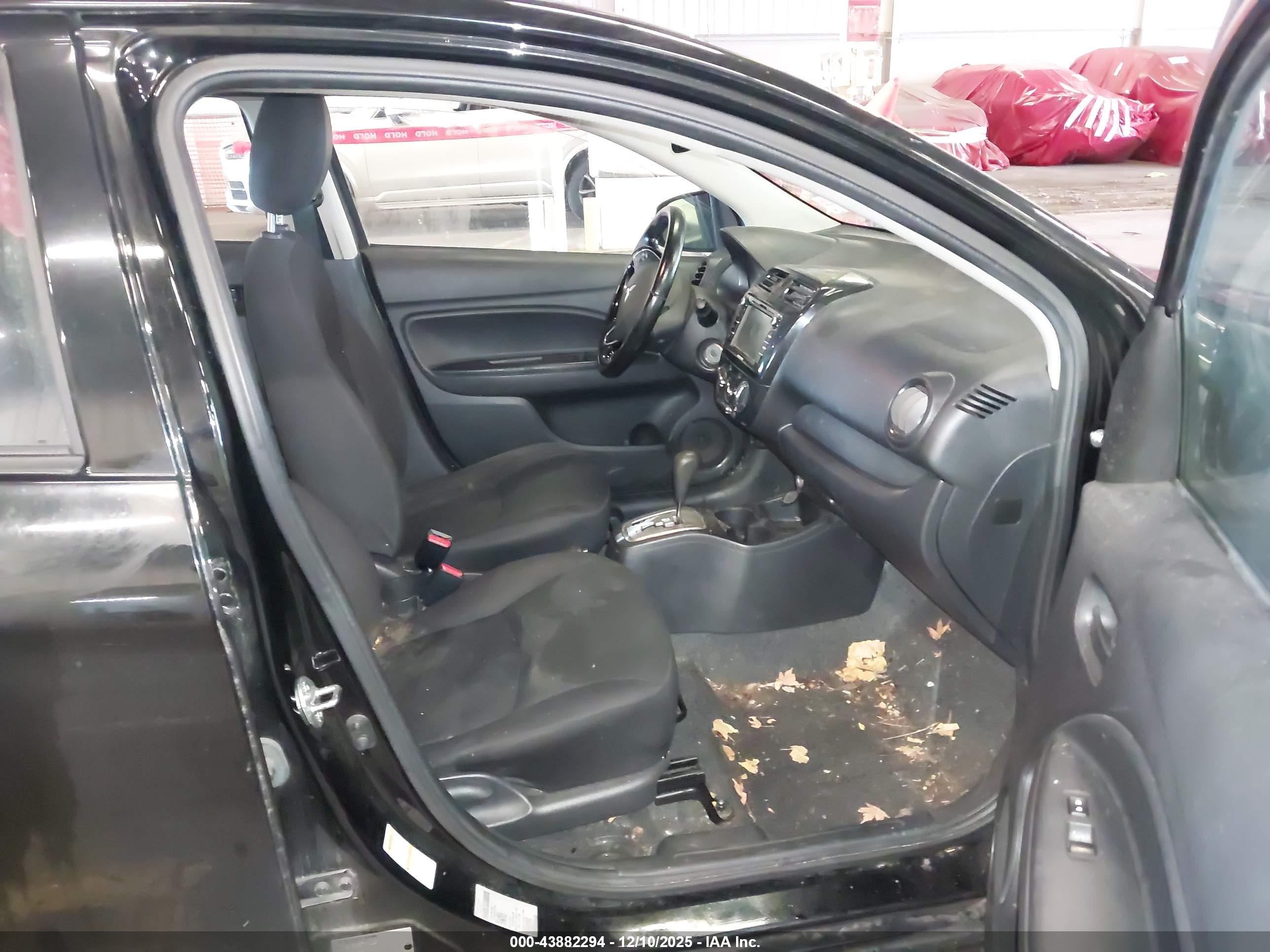 MITSUBISHI MIRAGE image 5