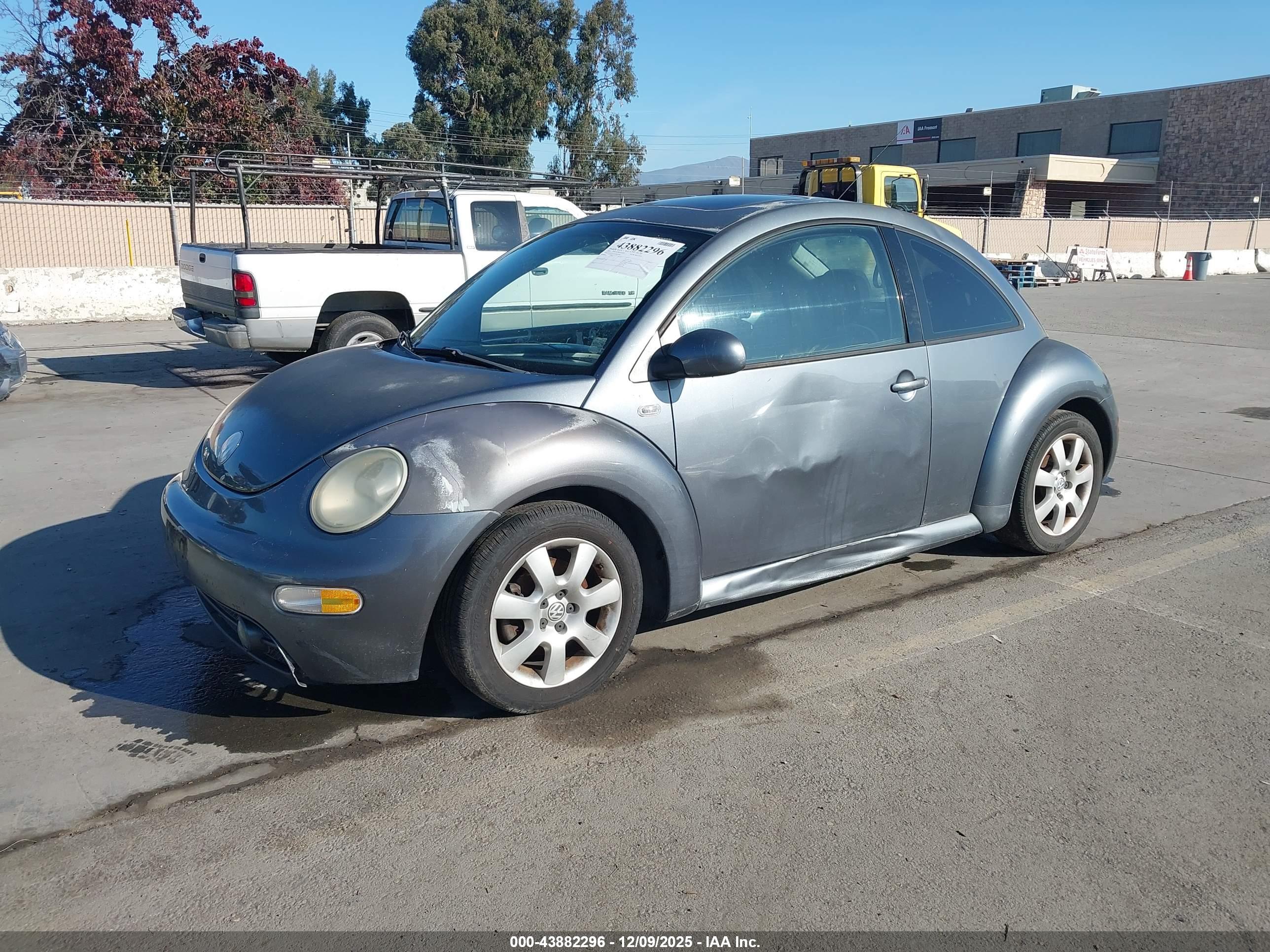 VOLKSWAGEN NEW image 2