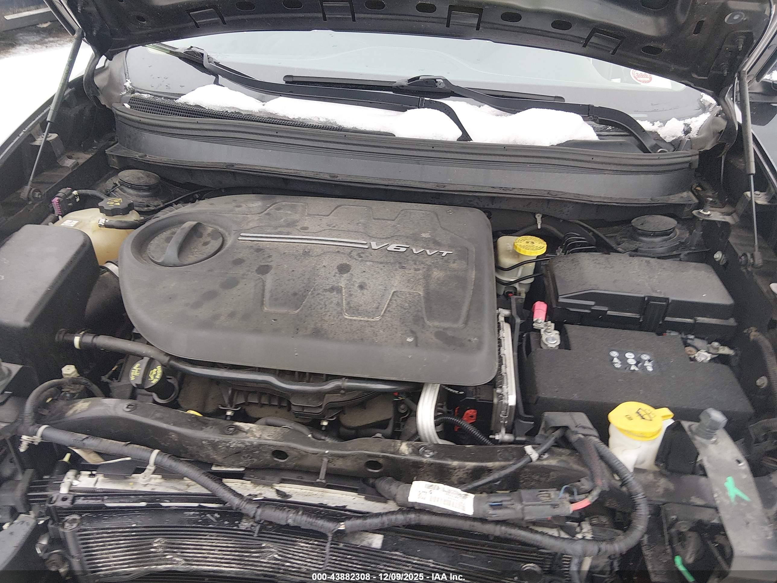 JEEP CHEROKEE image 10