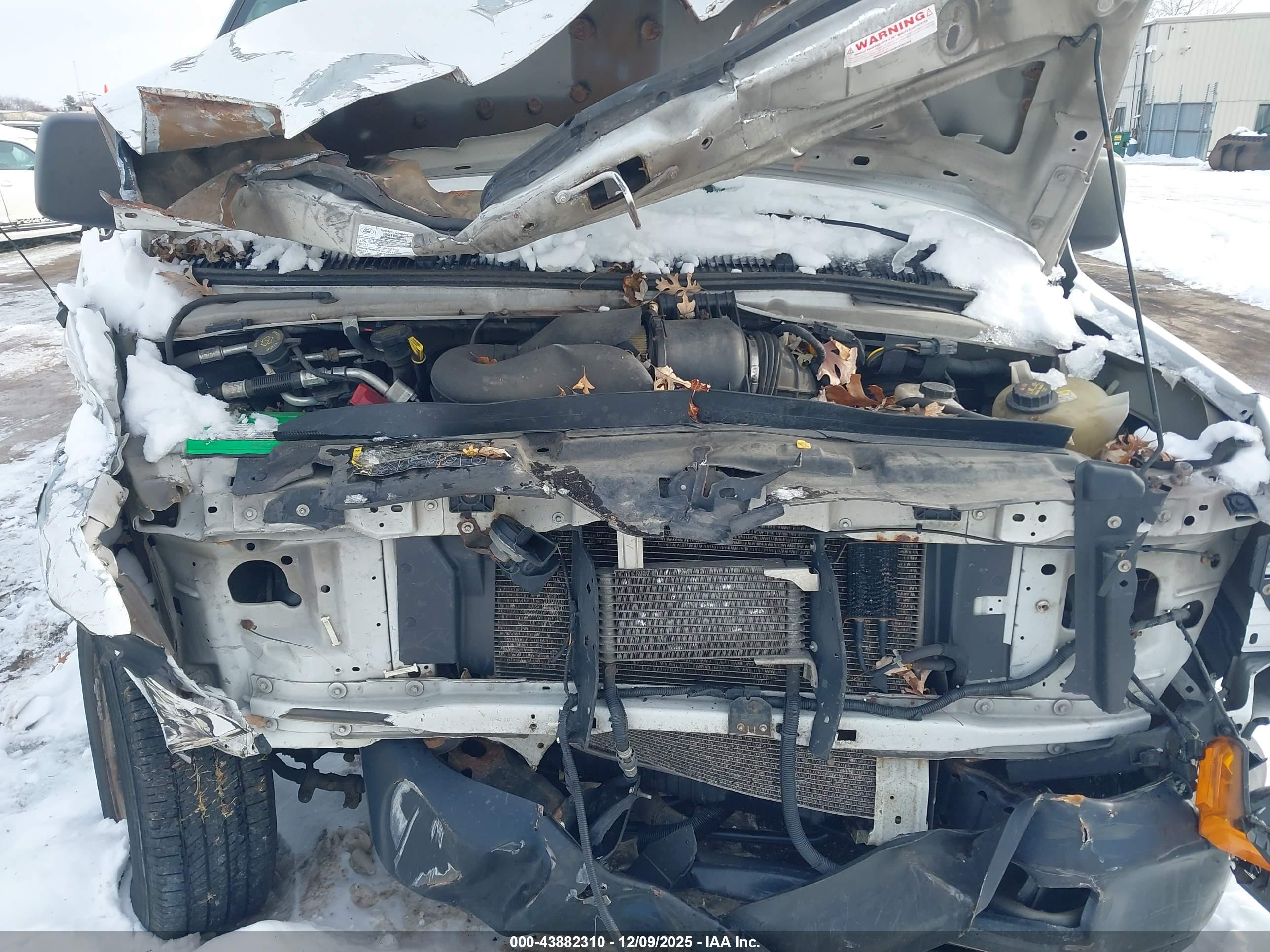 FORD E-350 image 10