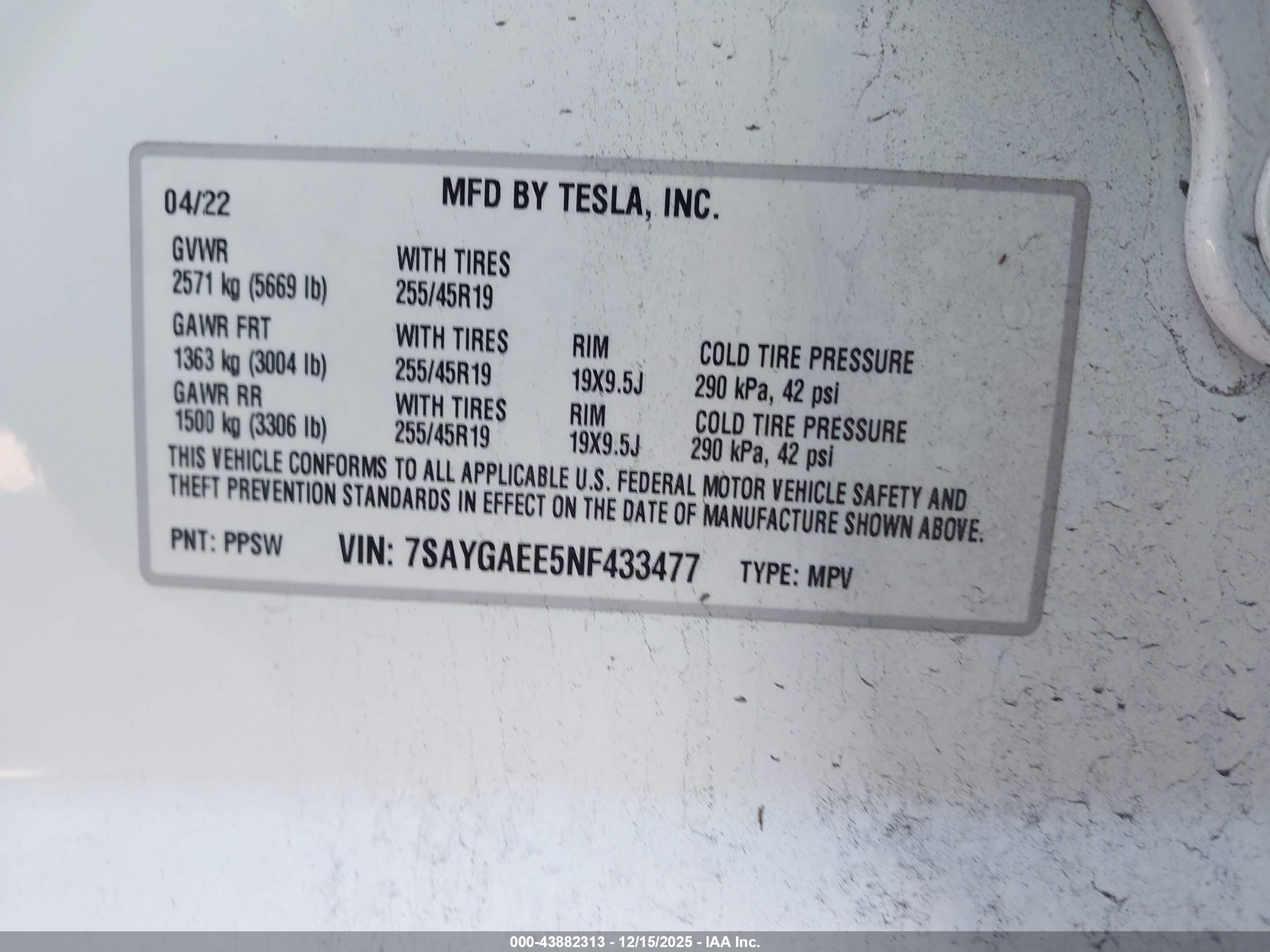 TESLA MODEL image 9