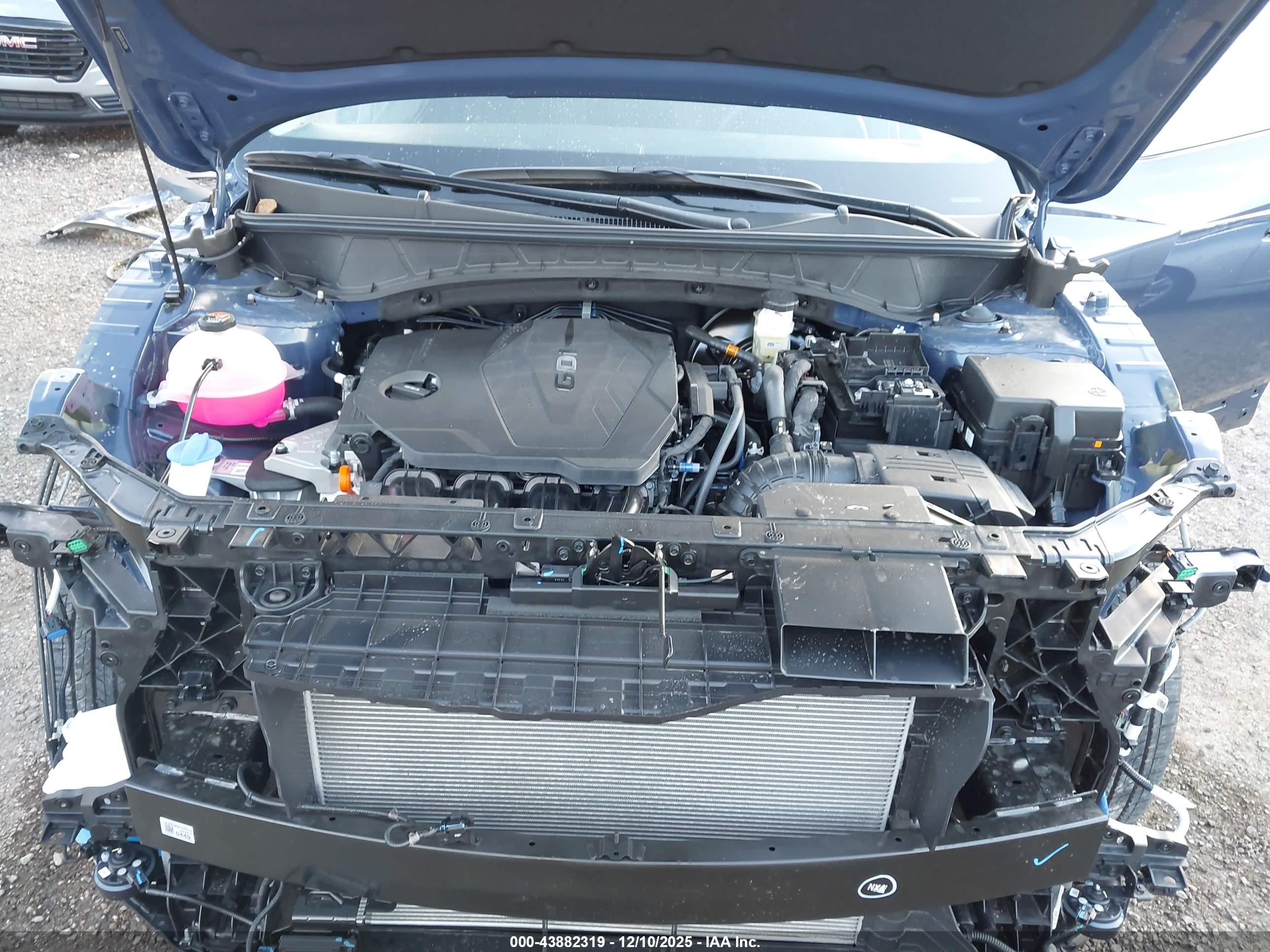 HYUNDAI TUCSON image 10
