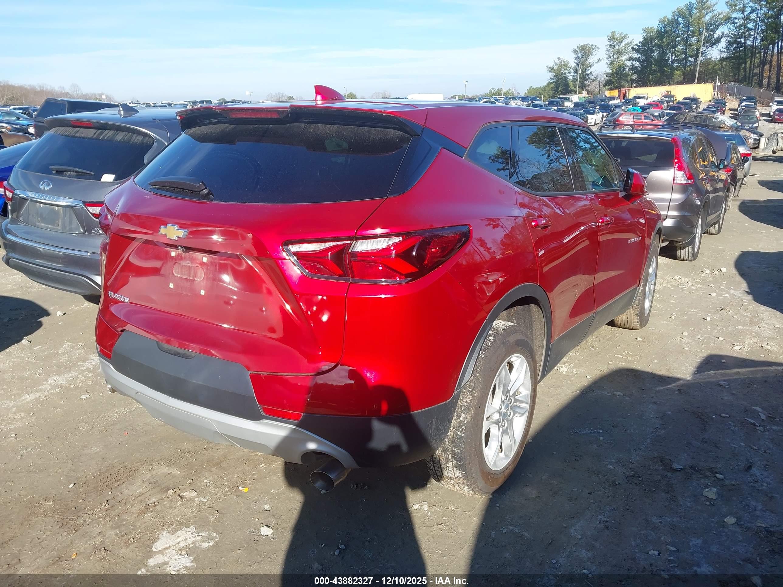 CHEVROLET BLAZER image 4