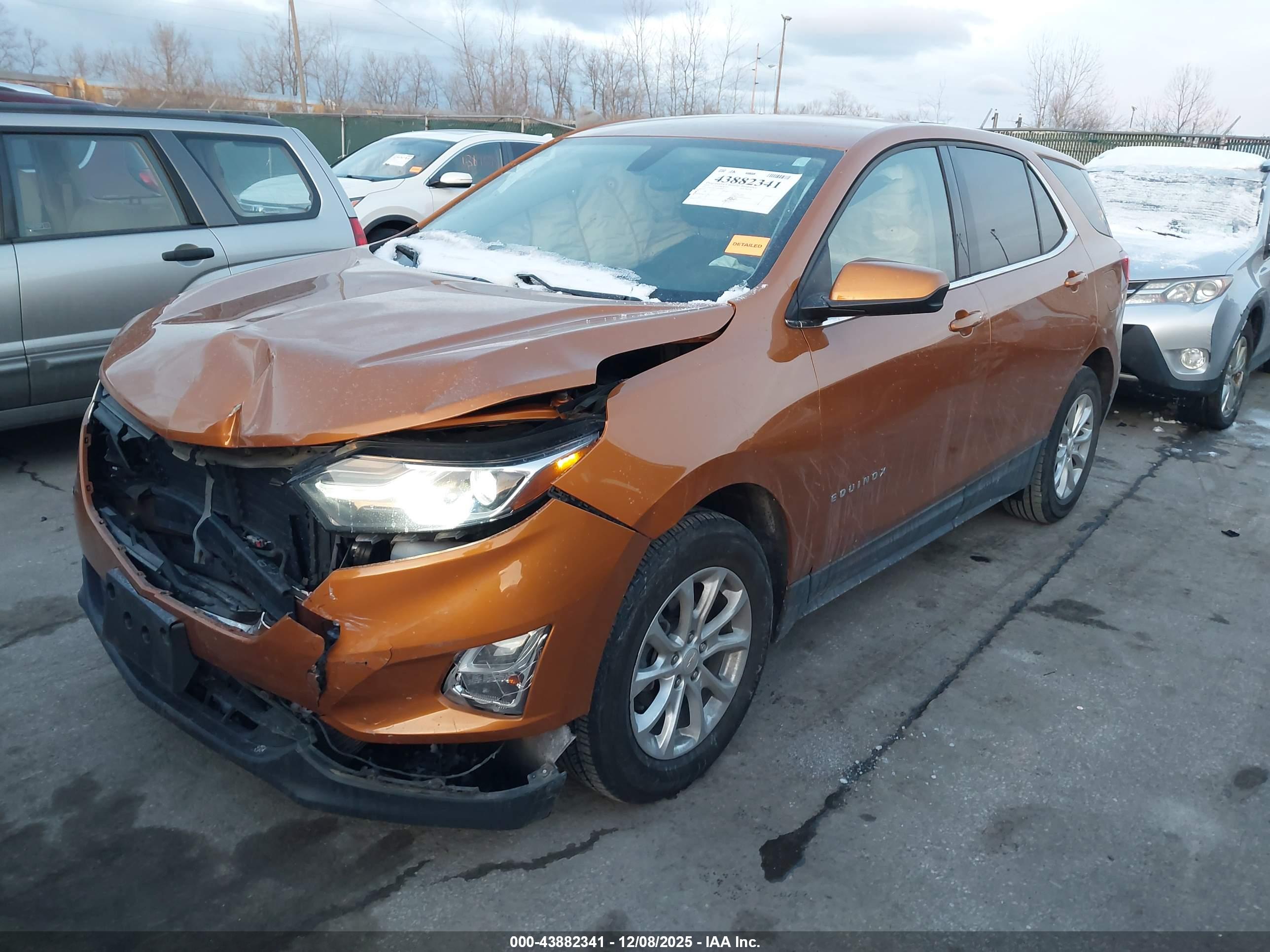CHEVROLET EQUINOX image 2