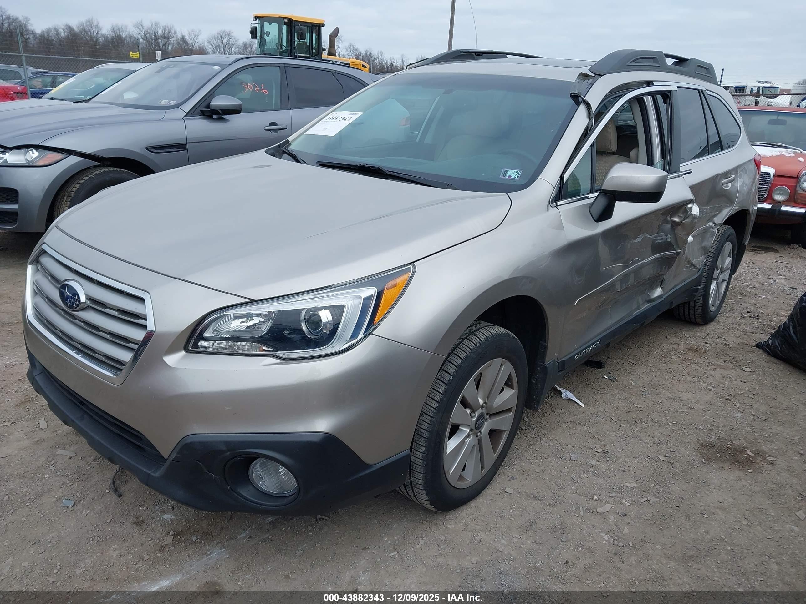 SUBARU OUTBACK image 2