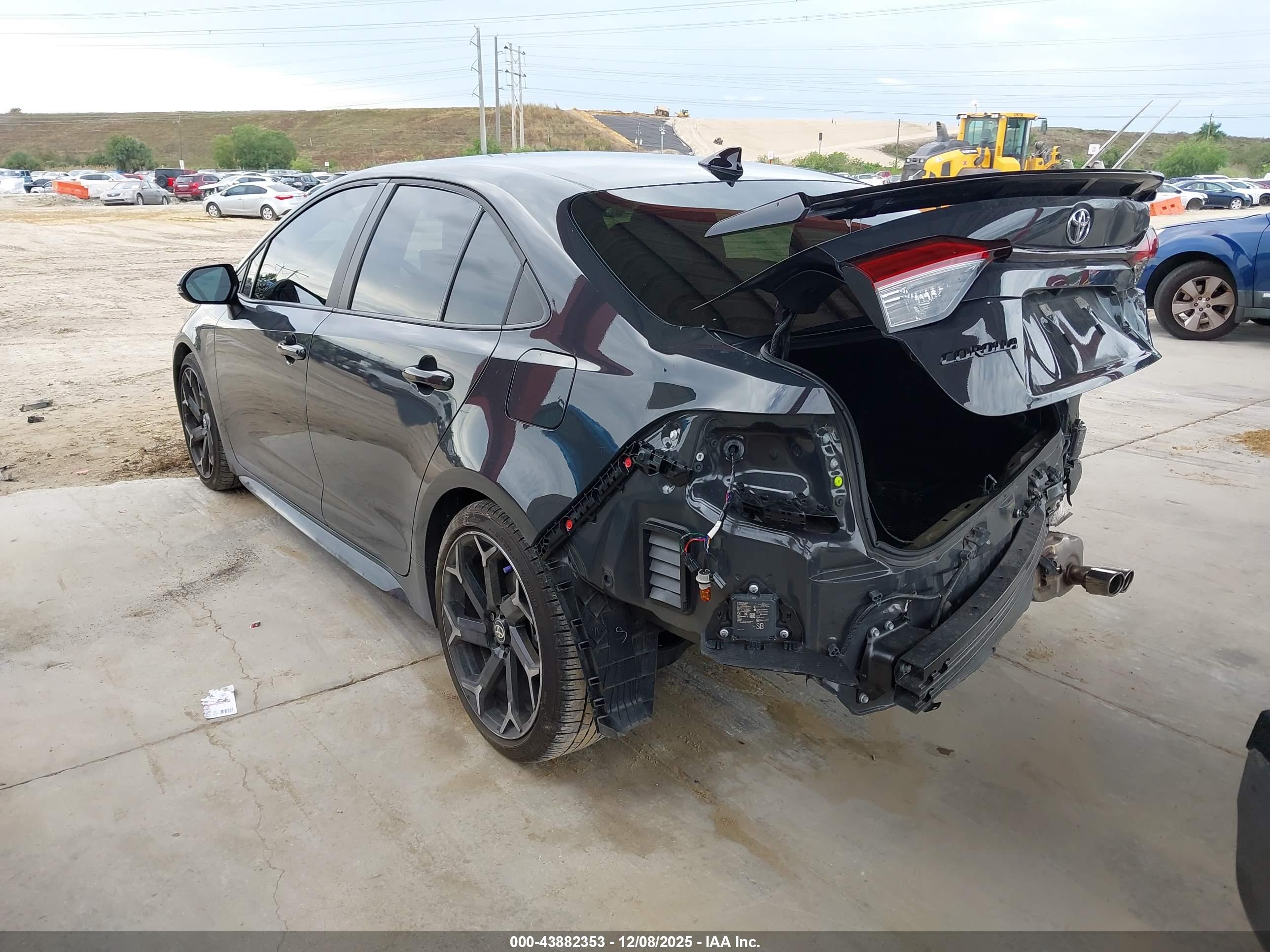 TOYOTA COROLLA image 3