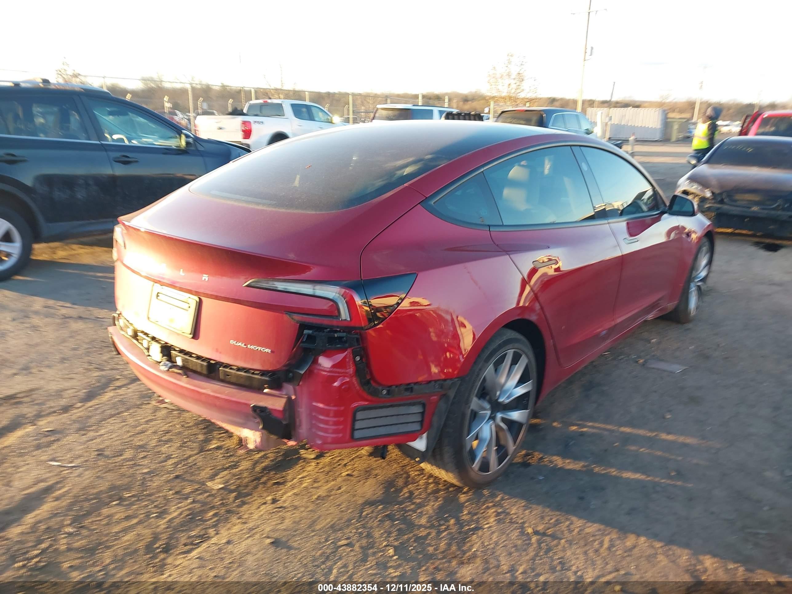 TESLA MODEL image 4