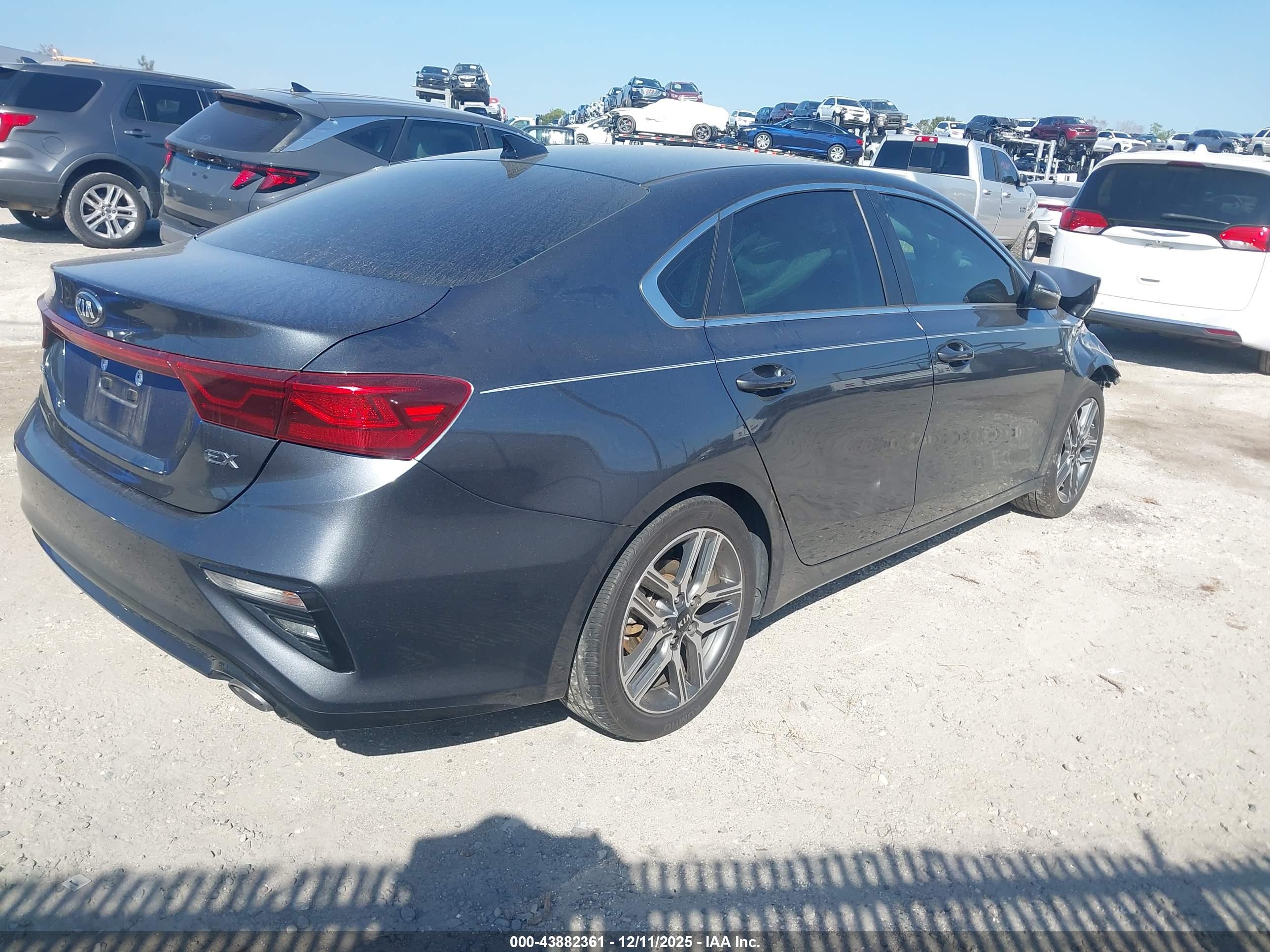 KIA FORTE image 4