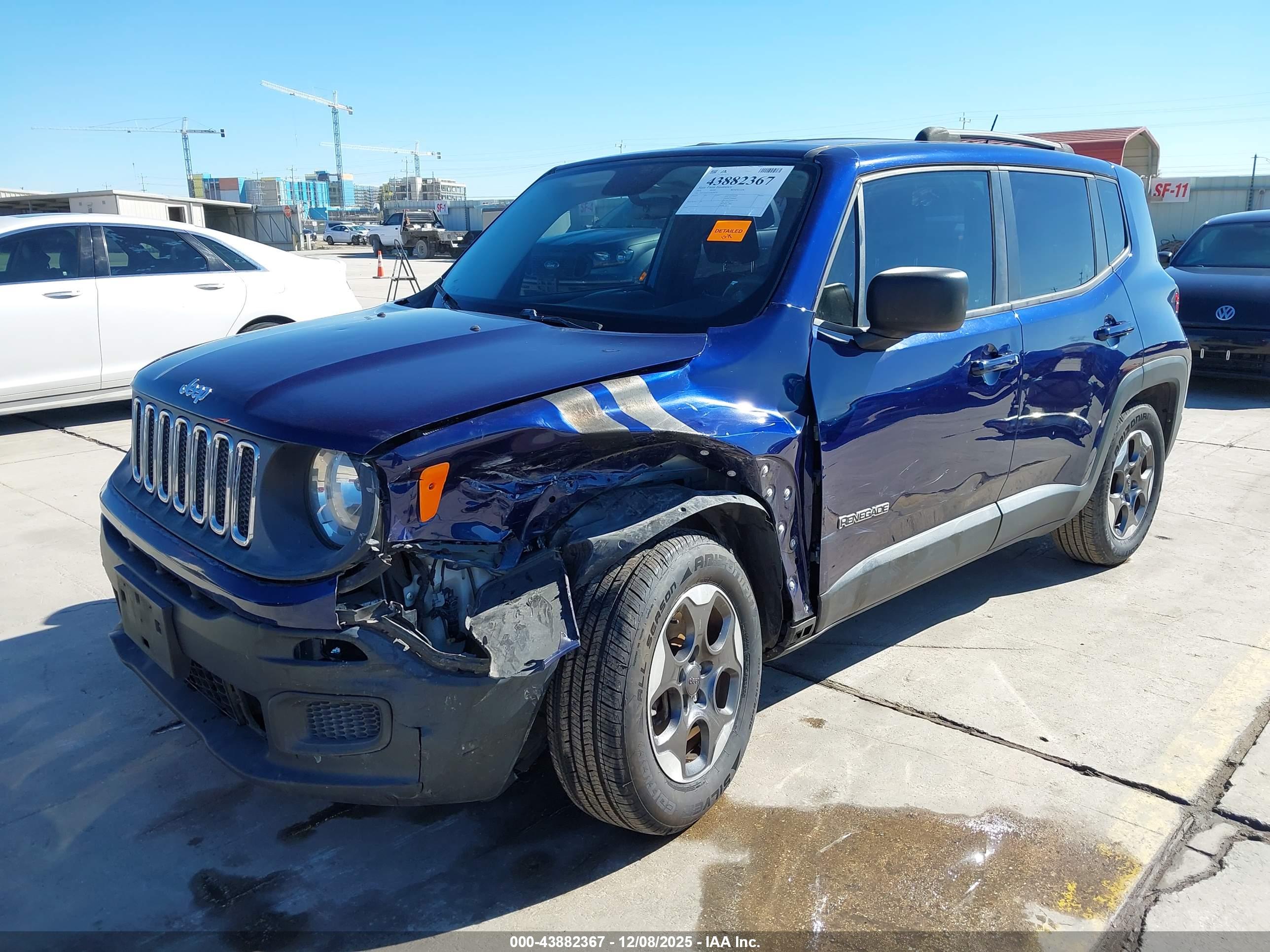 JEEP RENEGADE image 2