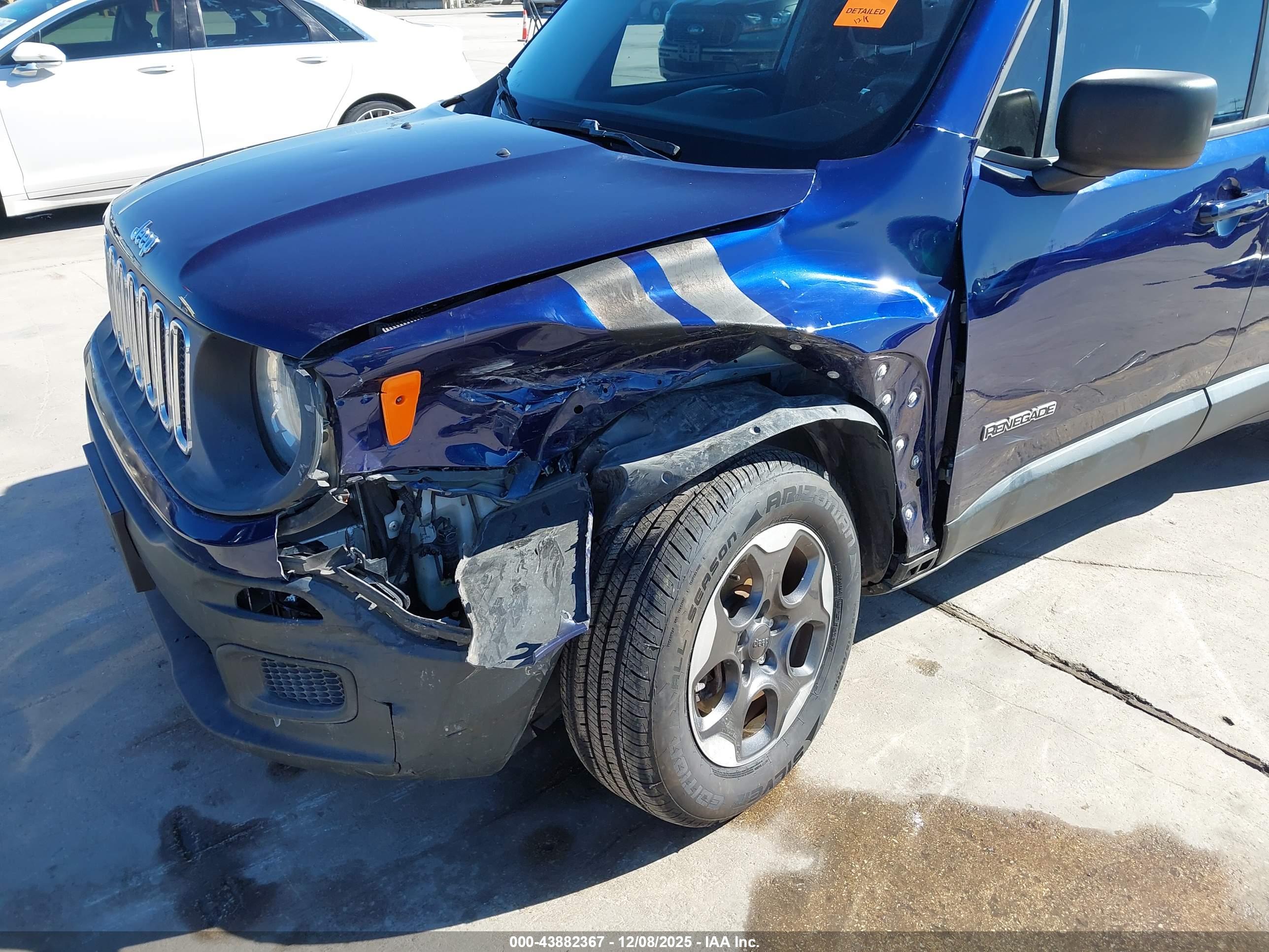 JEEP RENEGADE image 6