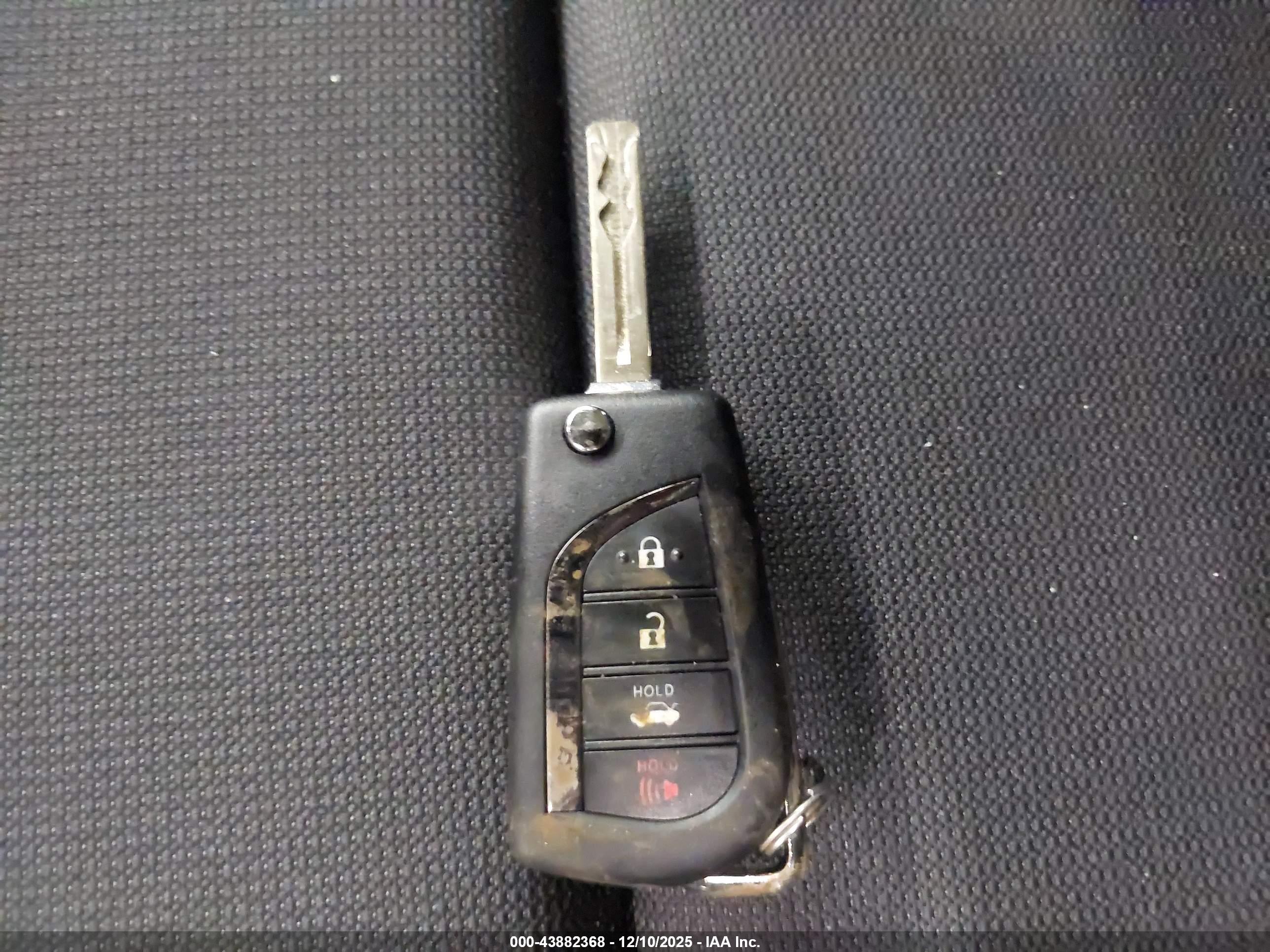 TOYOTA COROLLA image 11