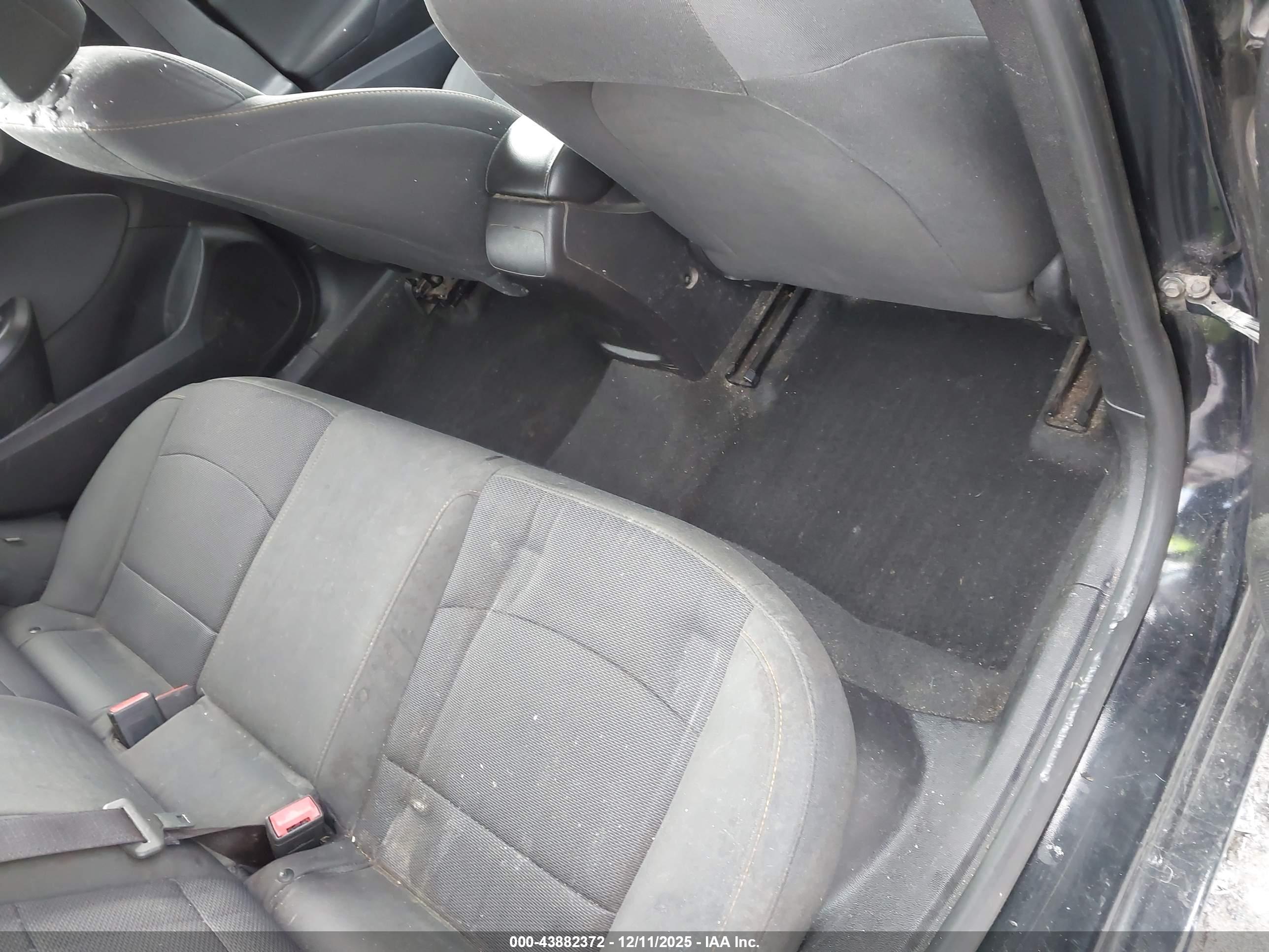 CHEVROLET CRUZE image 8
