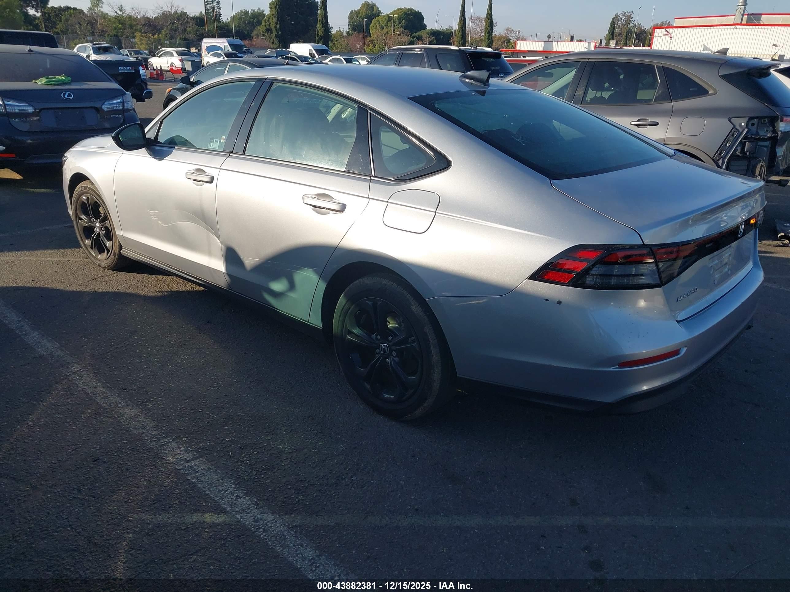 HONDA ACCORD image 3
