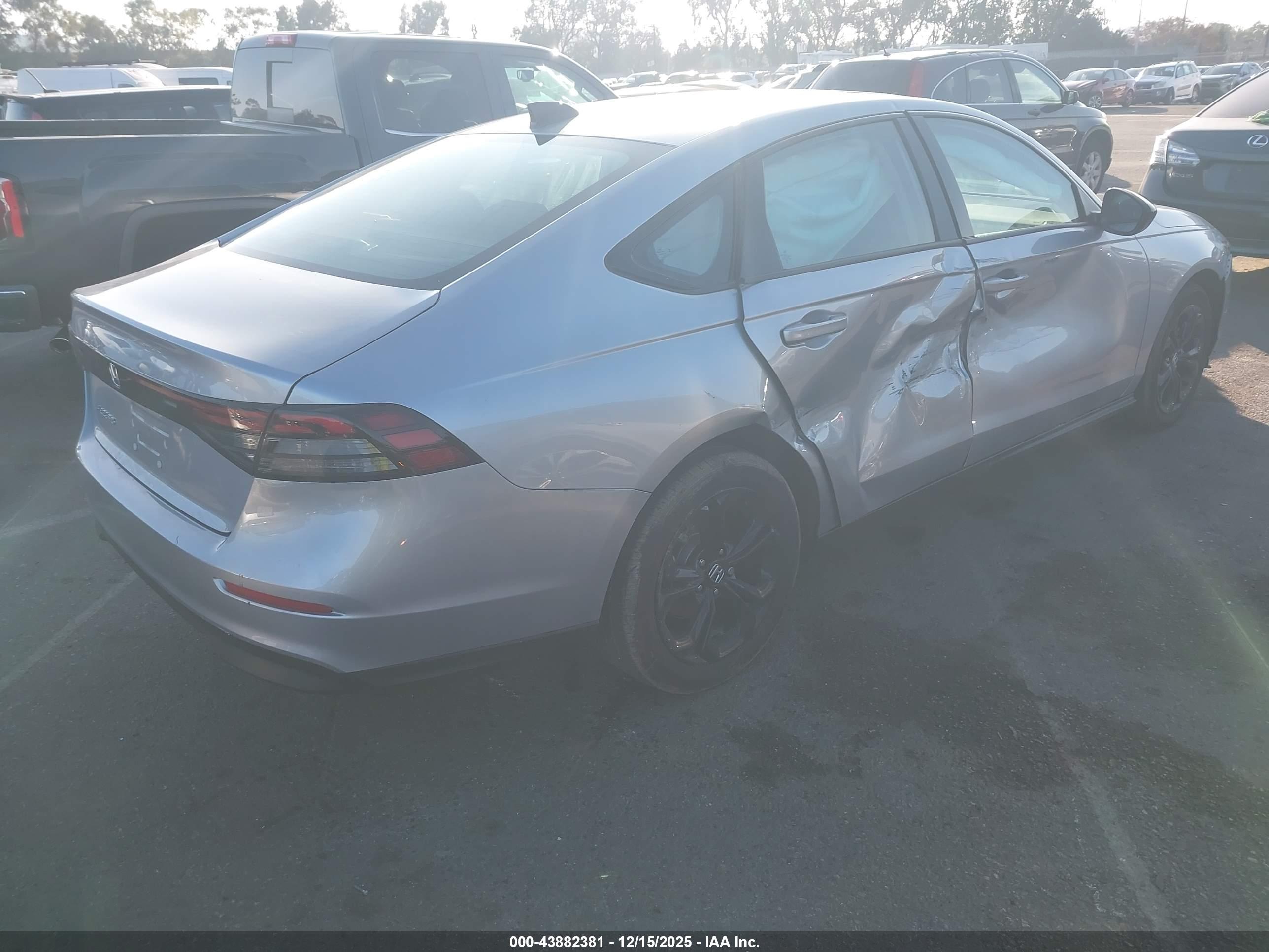 HONDA ACCORD image 4