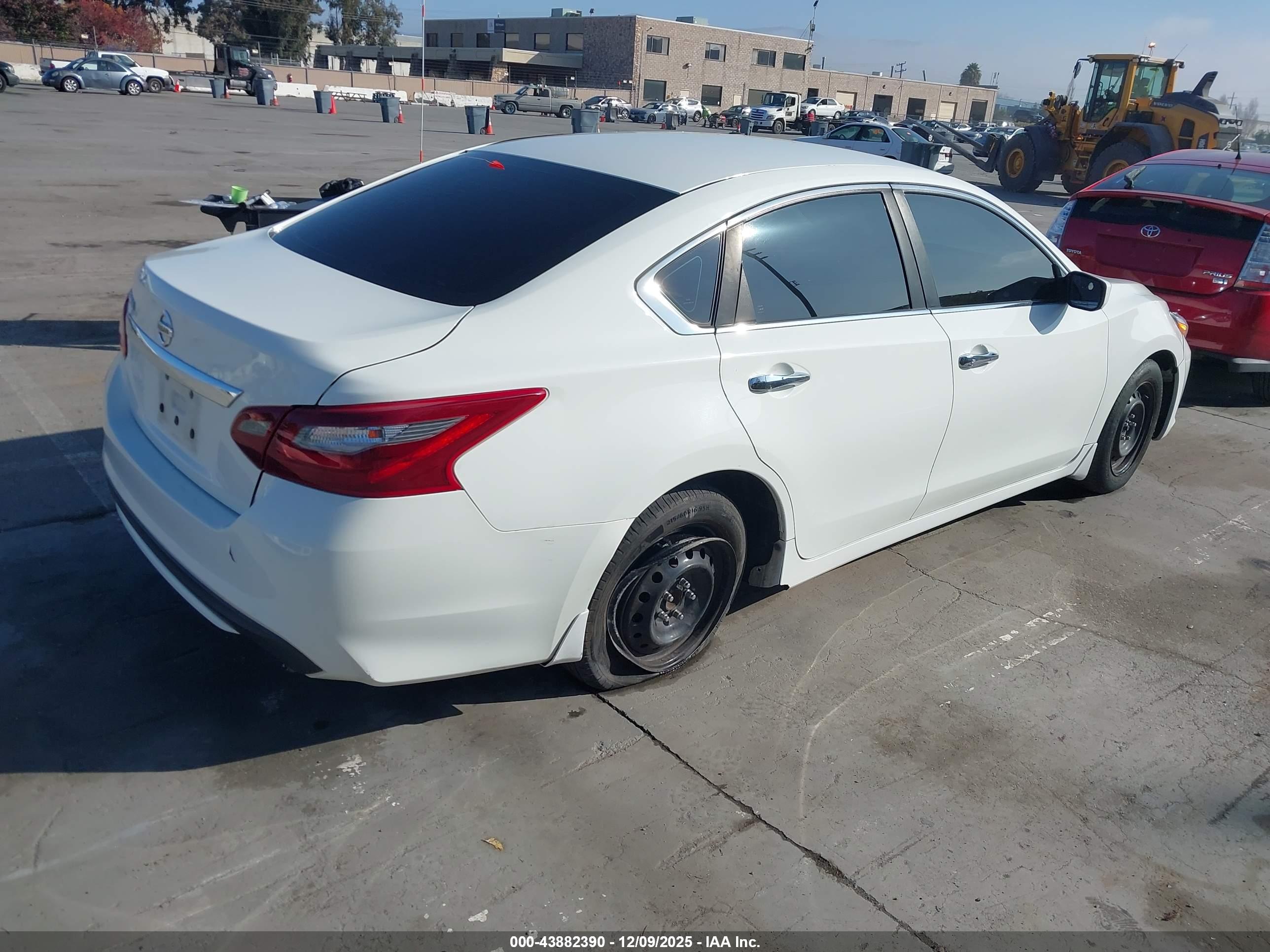 NISSAN ALTIMA image 4