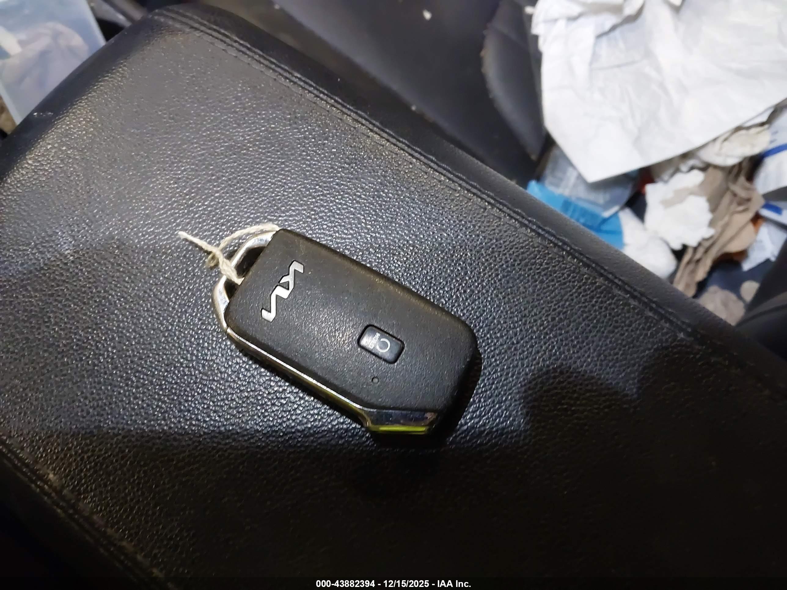 KIA SPORTAGE image 11