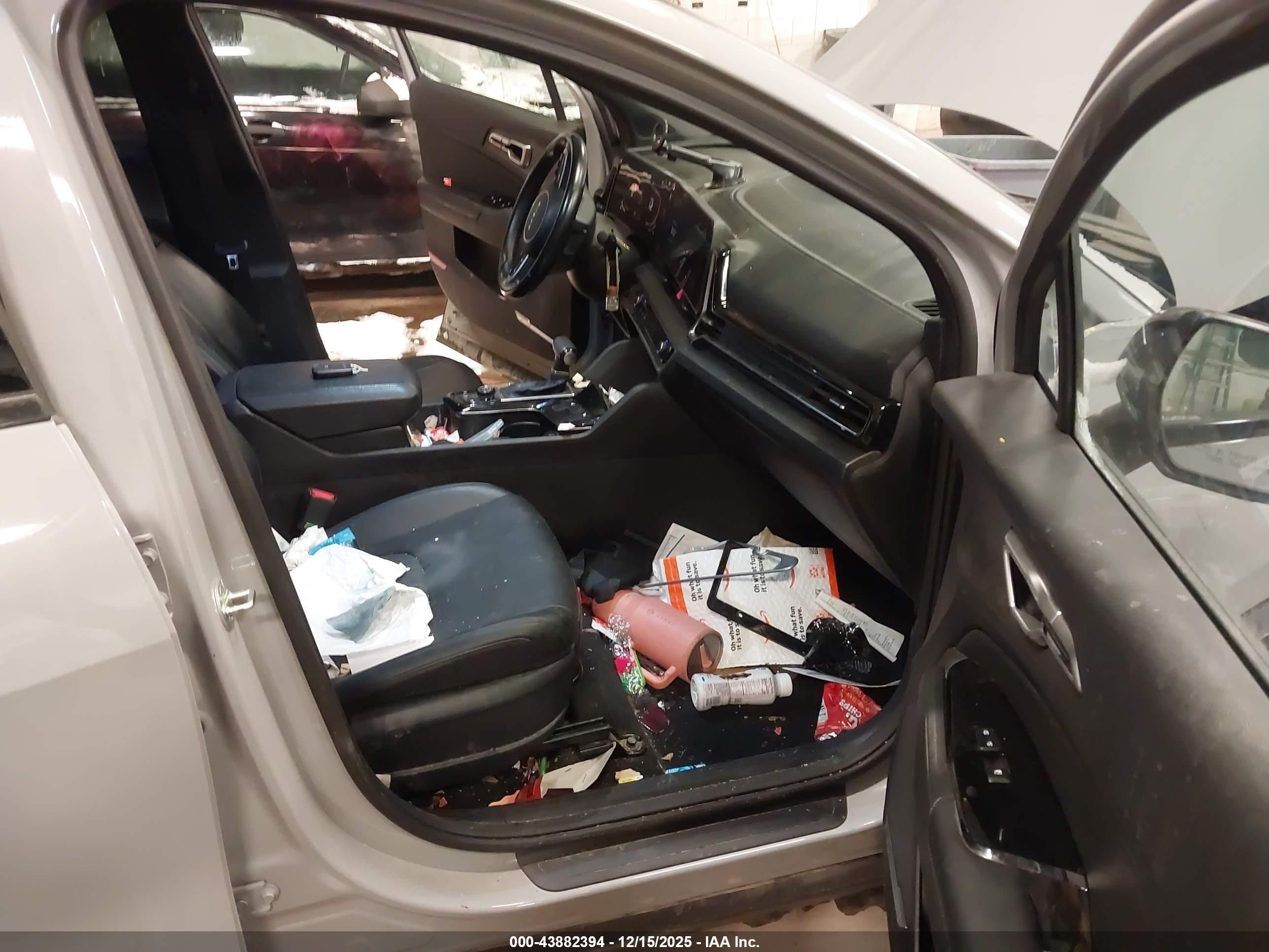 KIA SPORTAGE image 5