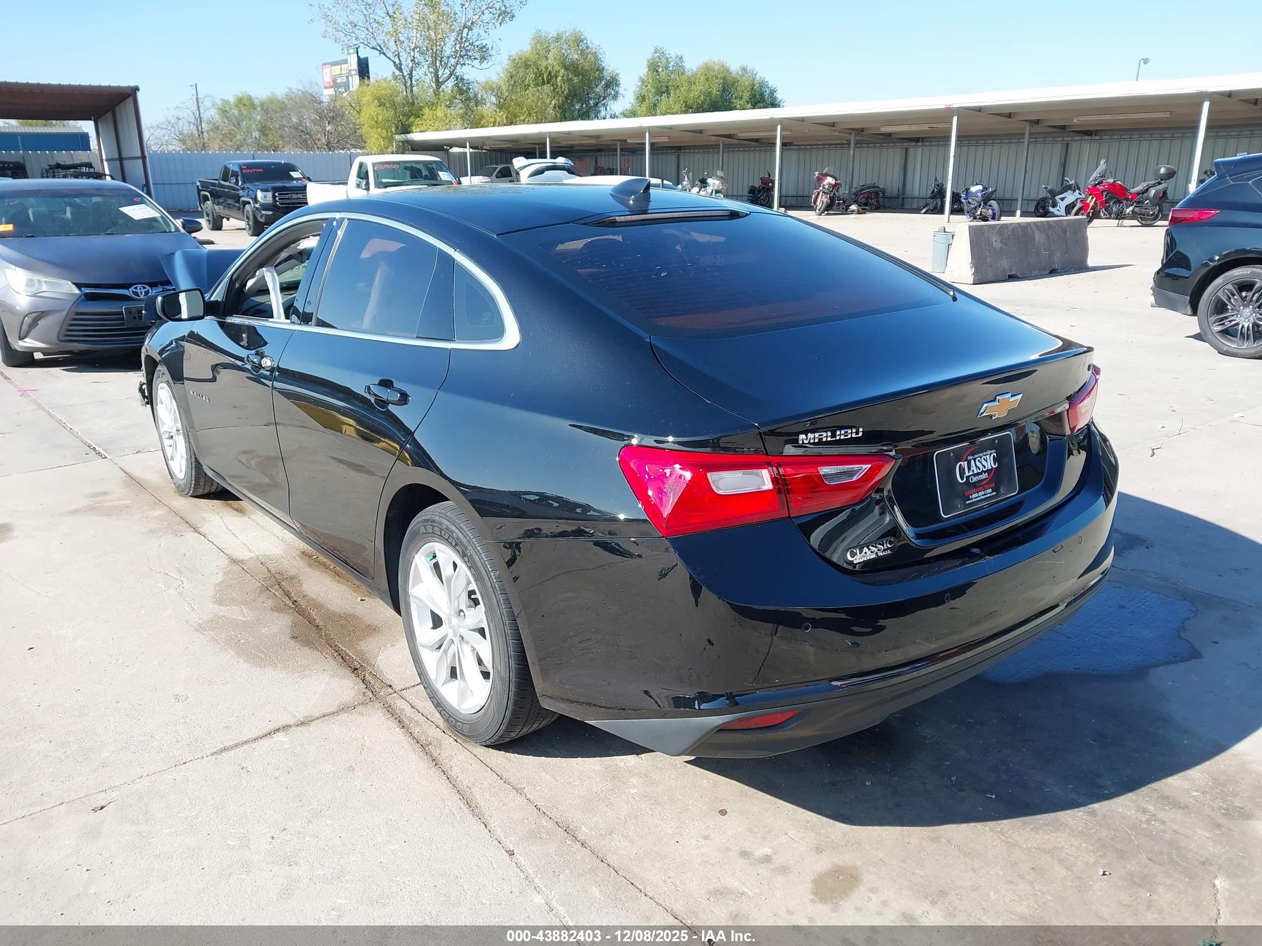 CHEVROLET MALIBU image 3