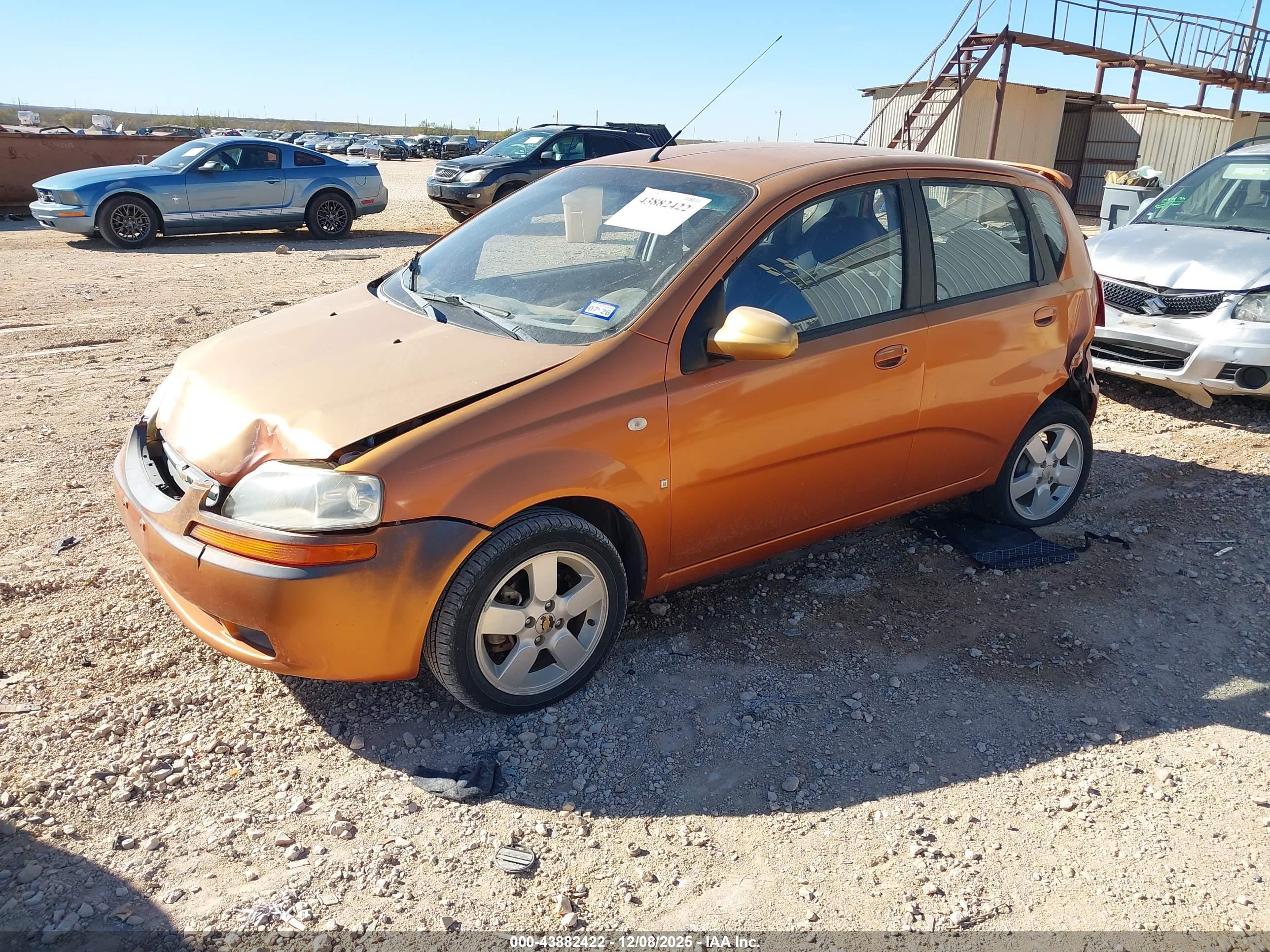 CHEVROLET AVEO image 2