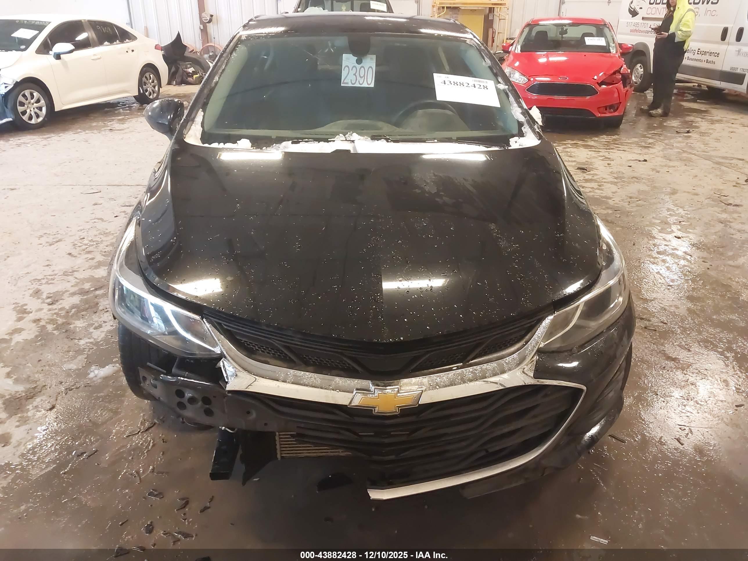CHEVROLET CRUZE image 6