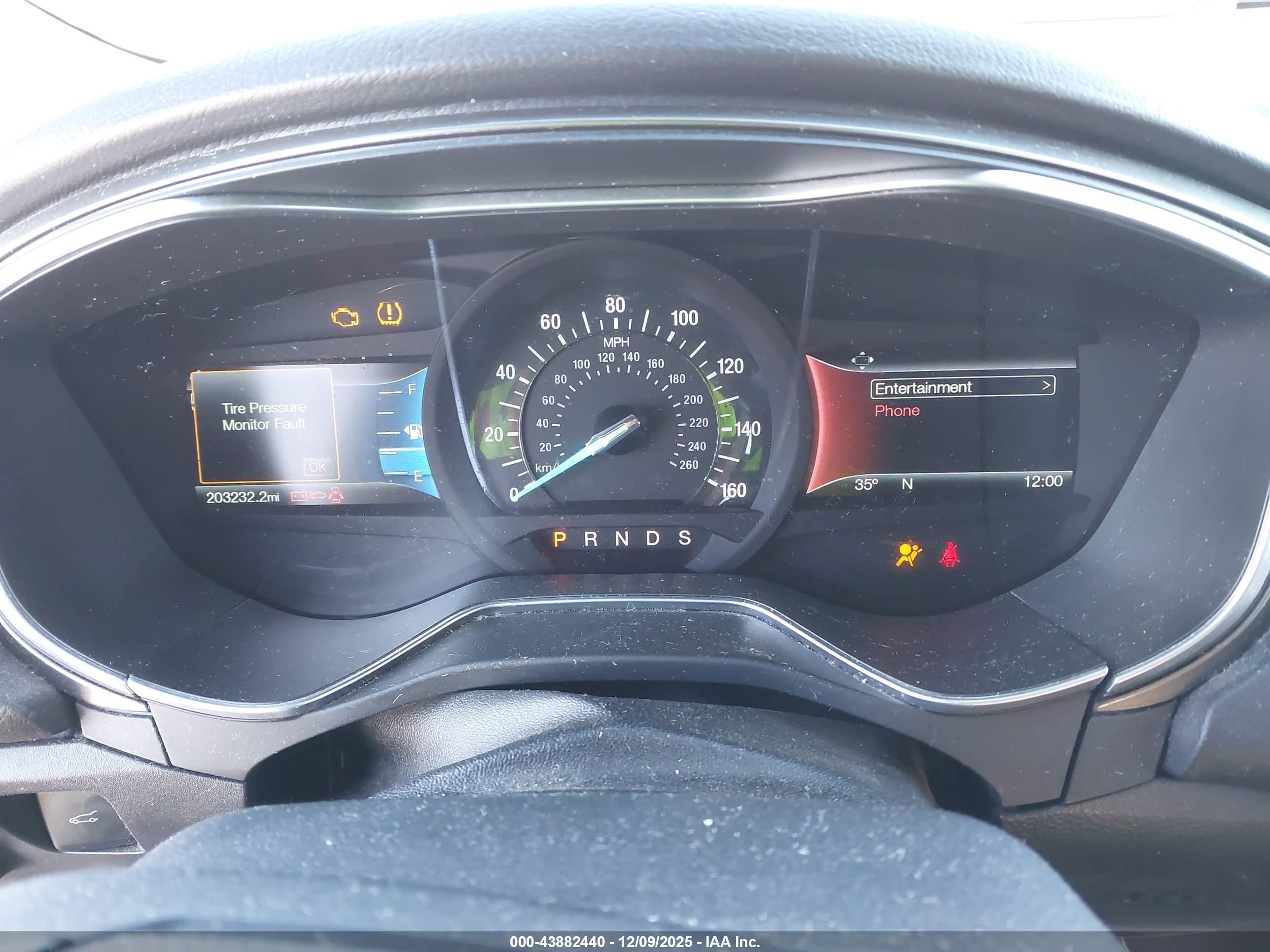 FORD FUSION image 7