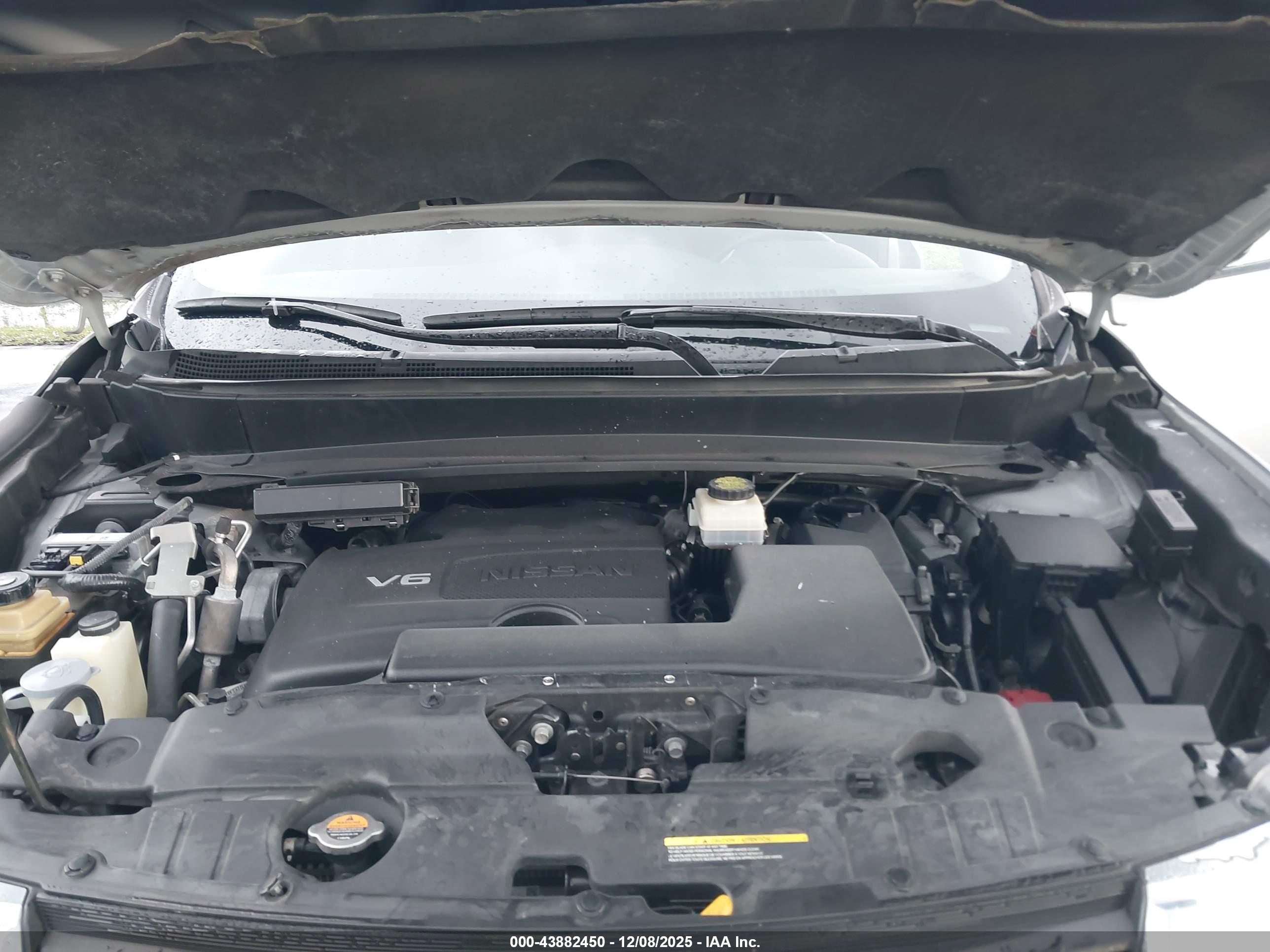NISSAN PATHFINDER image 10
